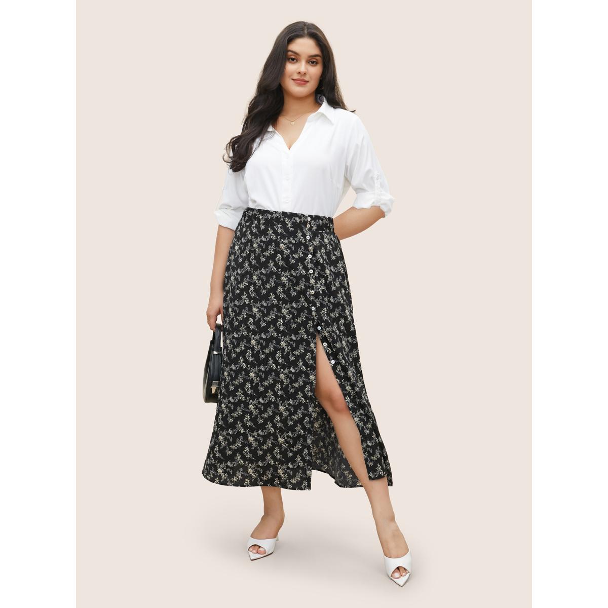 Plus Size Ditsy Floral Split Side Pocket Button Detail Skirt Women BlackFlower Elegant Slit No stretch Slanted pocket Everyday Skirts BloomChic 30/6X Product Image