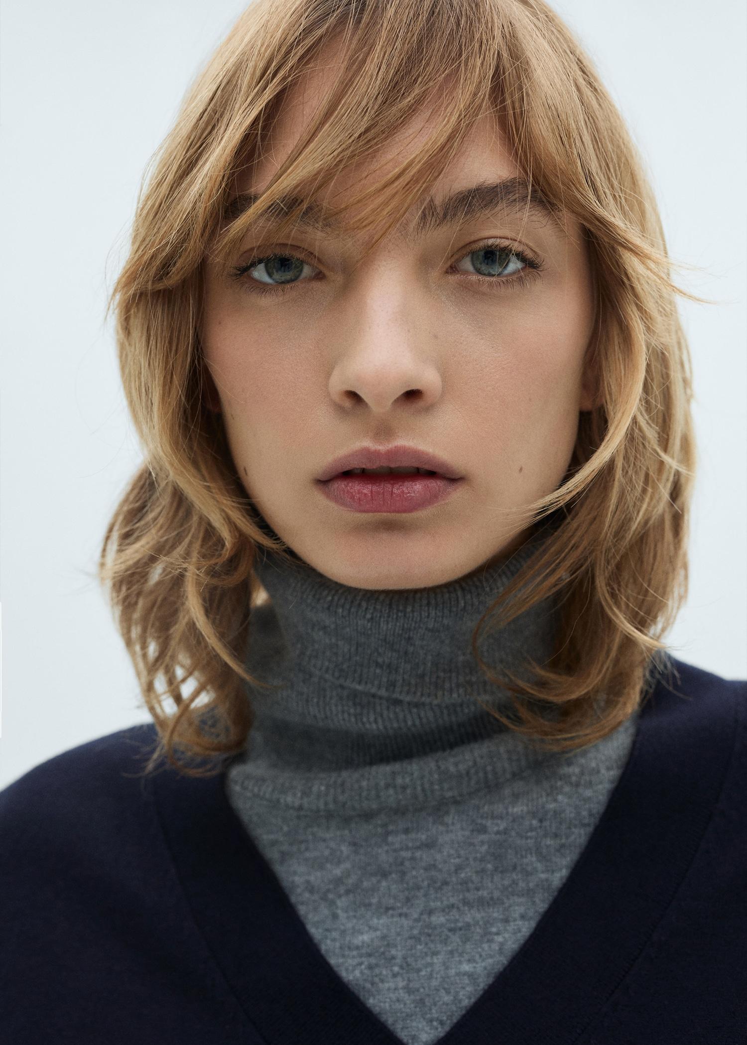 V-neck knit sweater - Women | MANGO USA Product Image