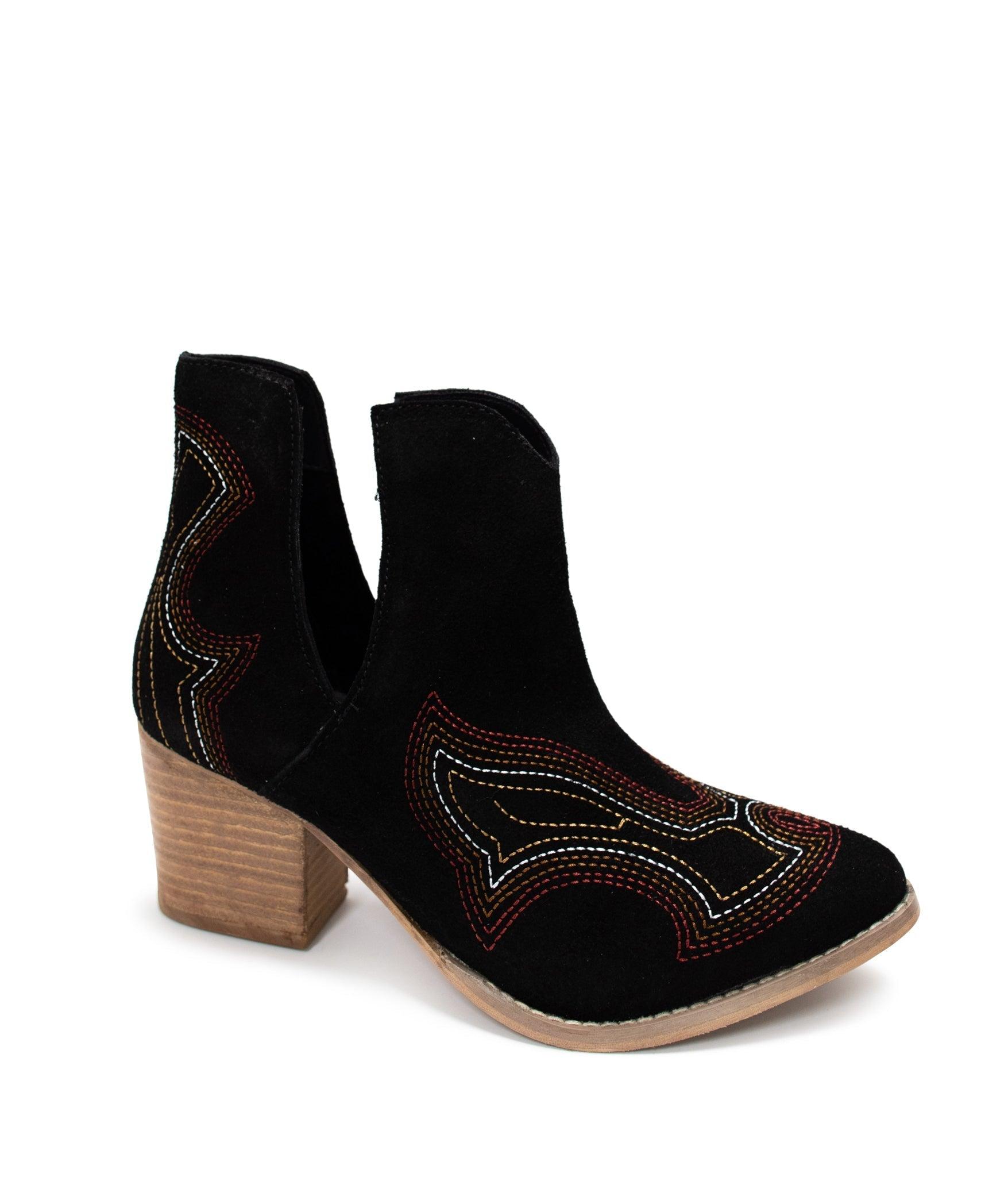 Journee Ankle Boots in Black (Online Exclusive) Product Image