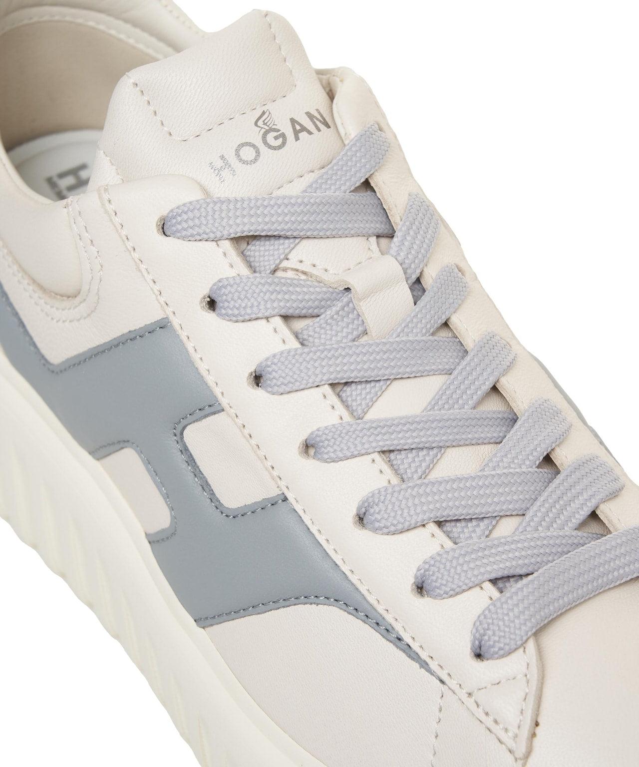 Sneakers 'H-Stripes' Product Image