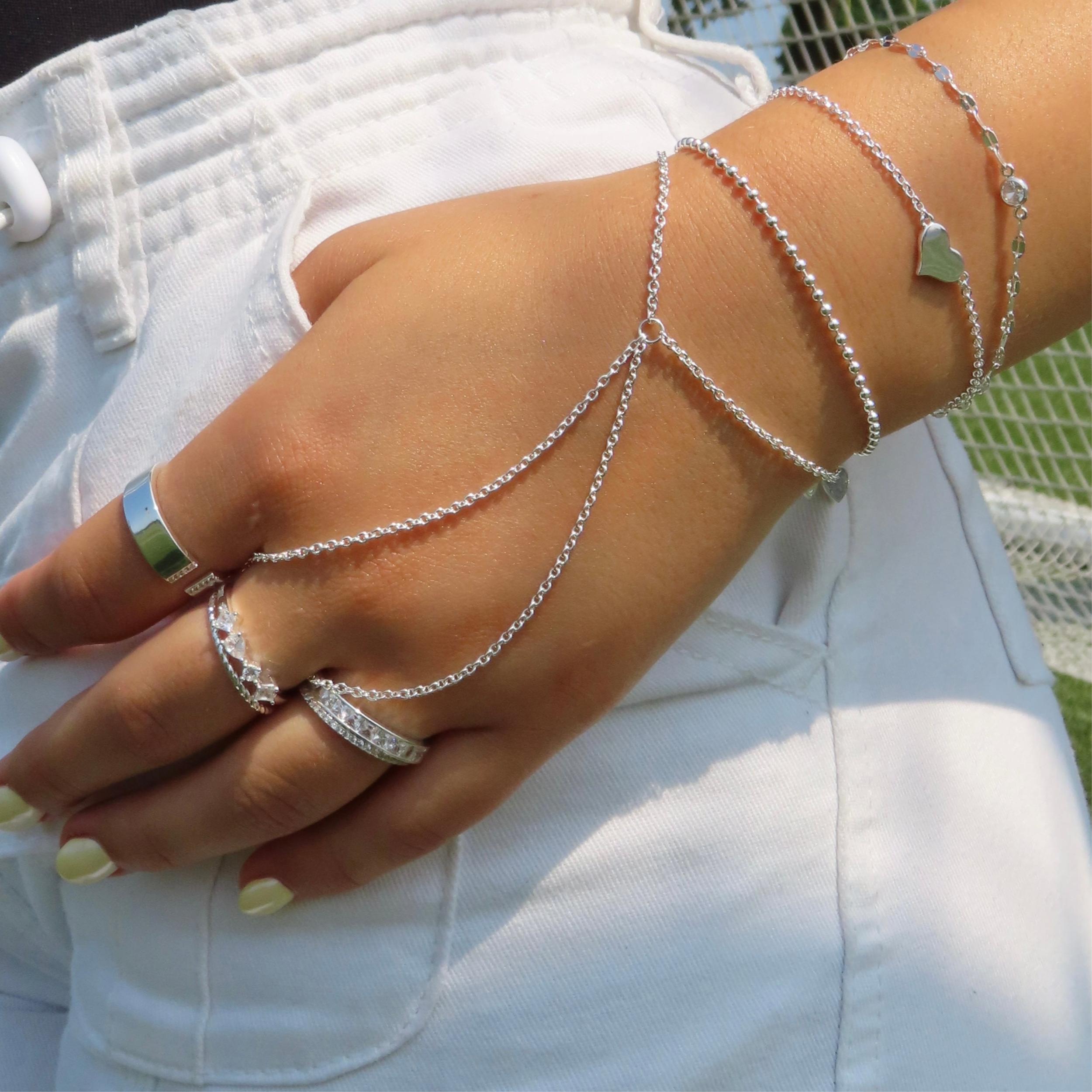 Lucia Hand Chain Product Image