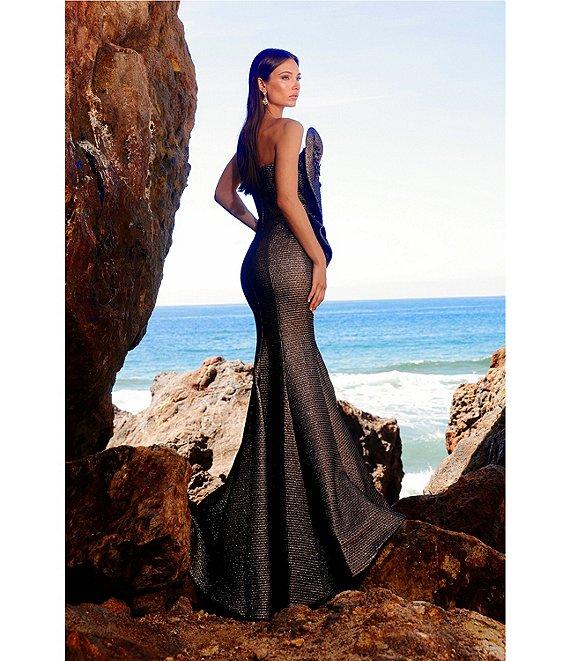 Terani Couture Sweetheart Neck 3D Ruffle Metallic Jacquard Mermaid Dress Product Image