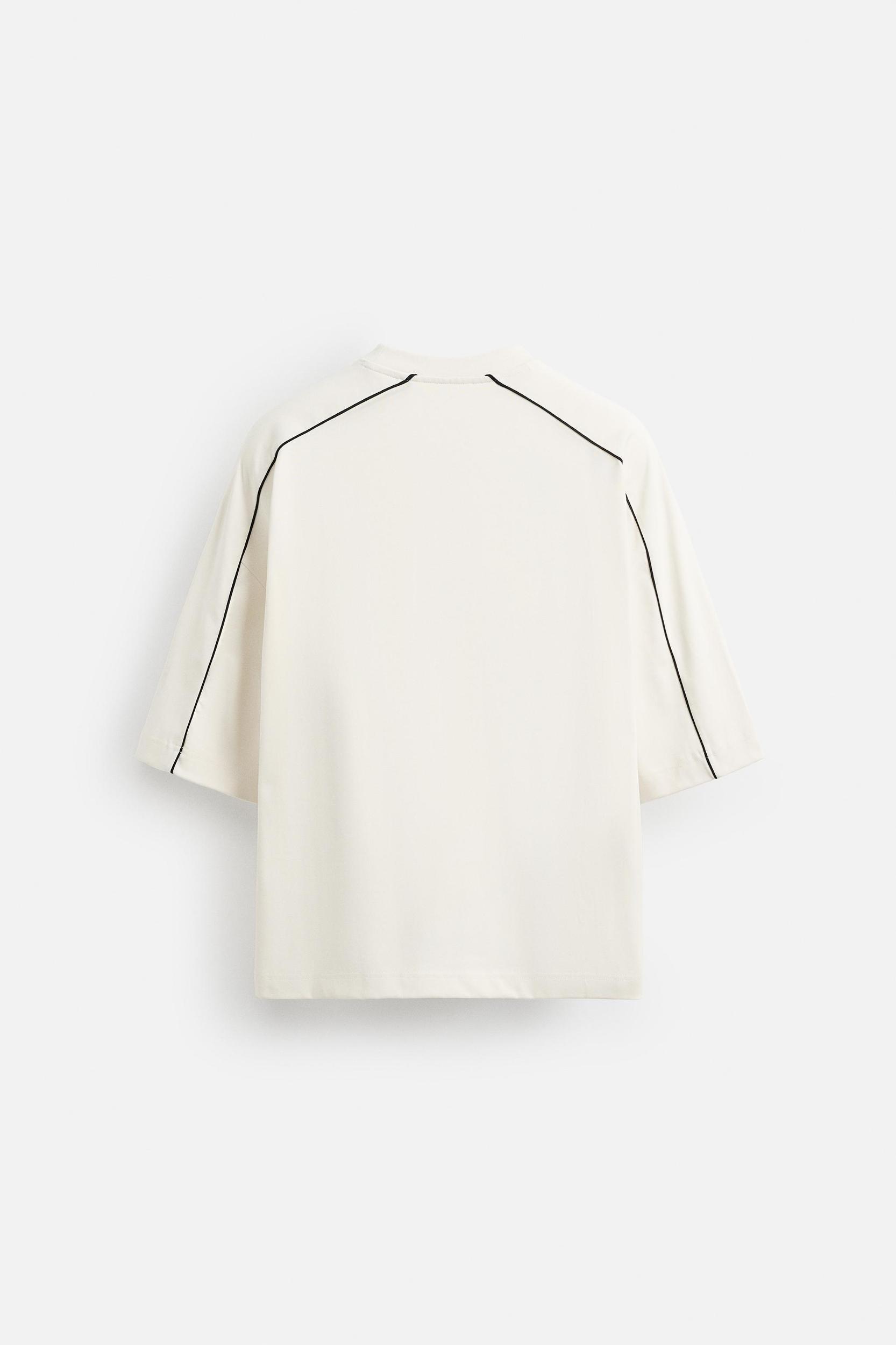 CONTRAST PIPED SWEATSHIRT Product Image