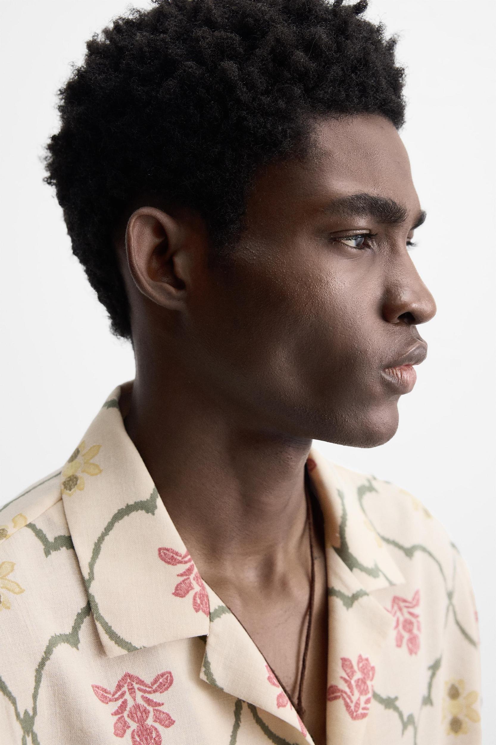 RHOMBUS PRINT SHIRT Product Image