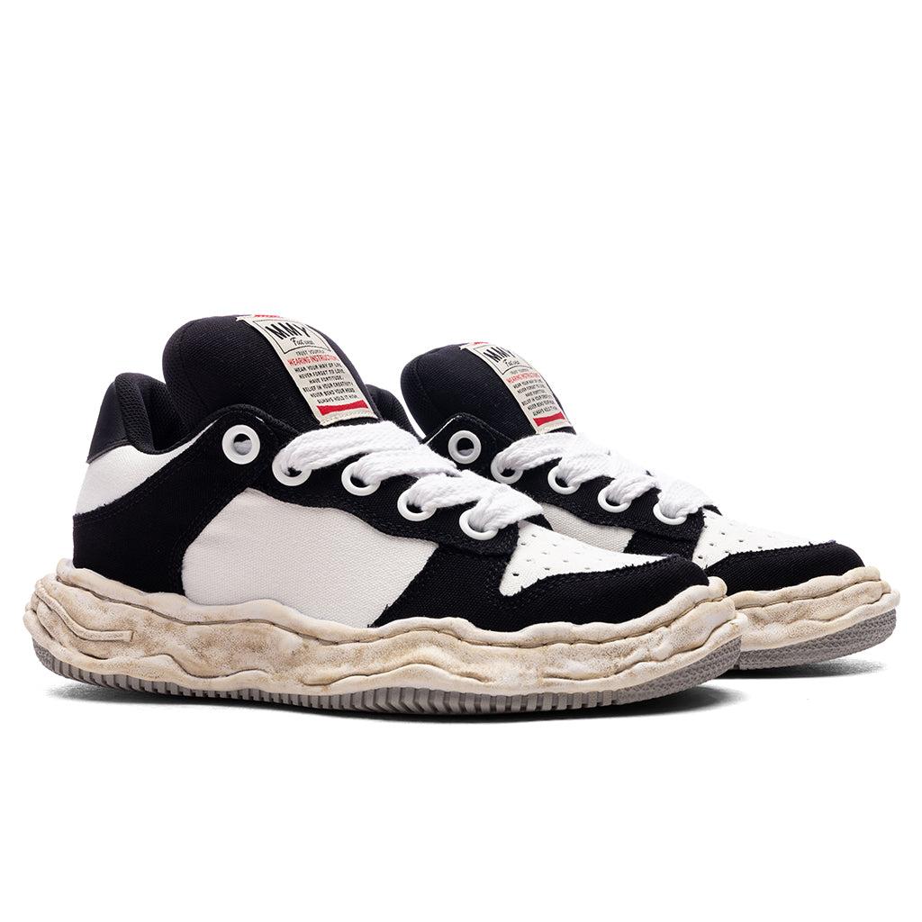 Wayne Puffer Low OG Sole - Black/White Male Product Image