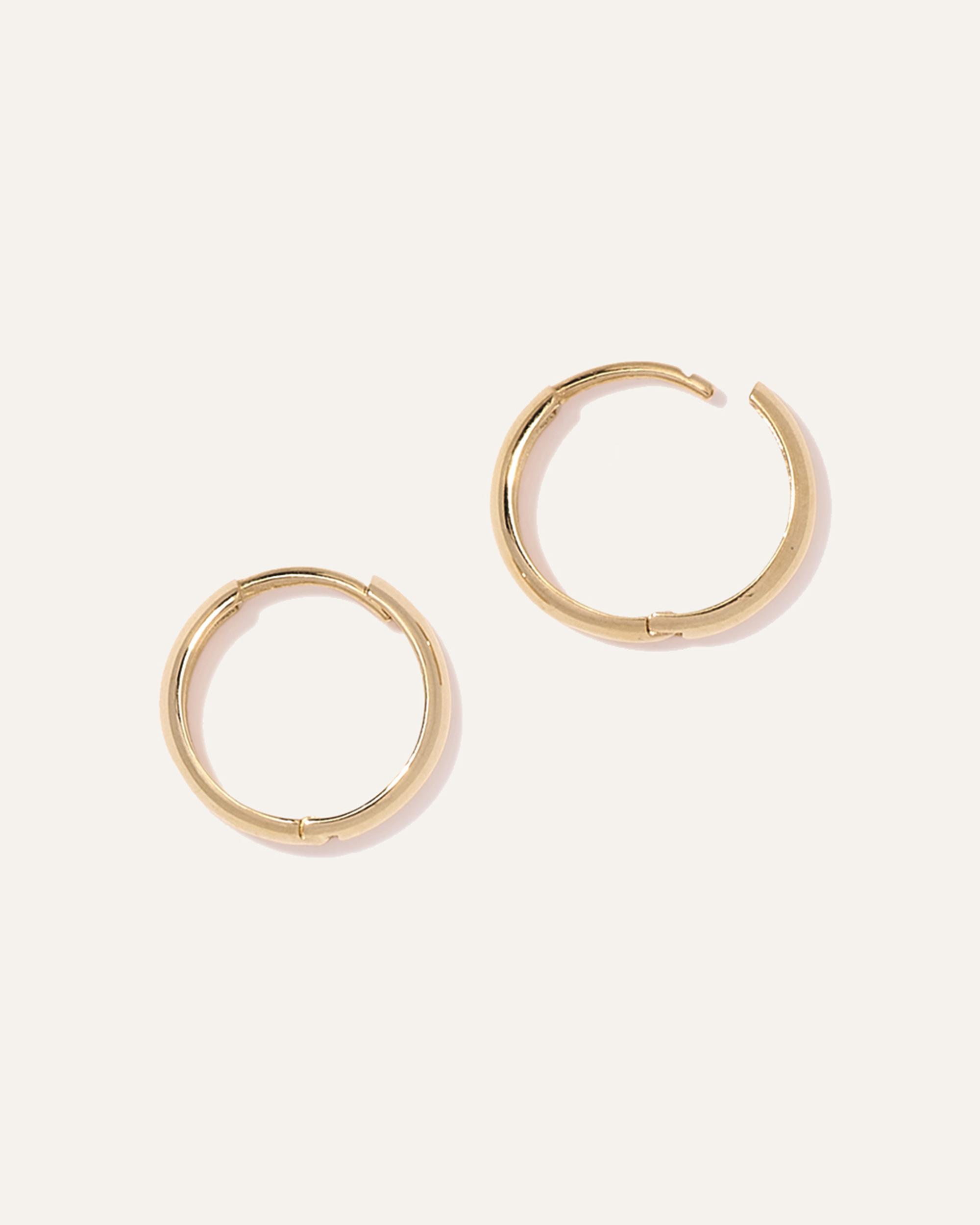 Quince | Women's 14K Gold Bold Hoop Earrings Product Image