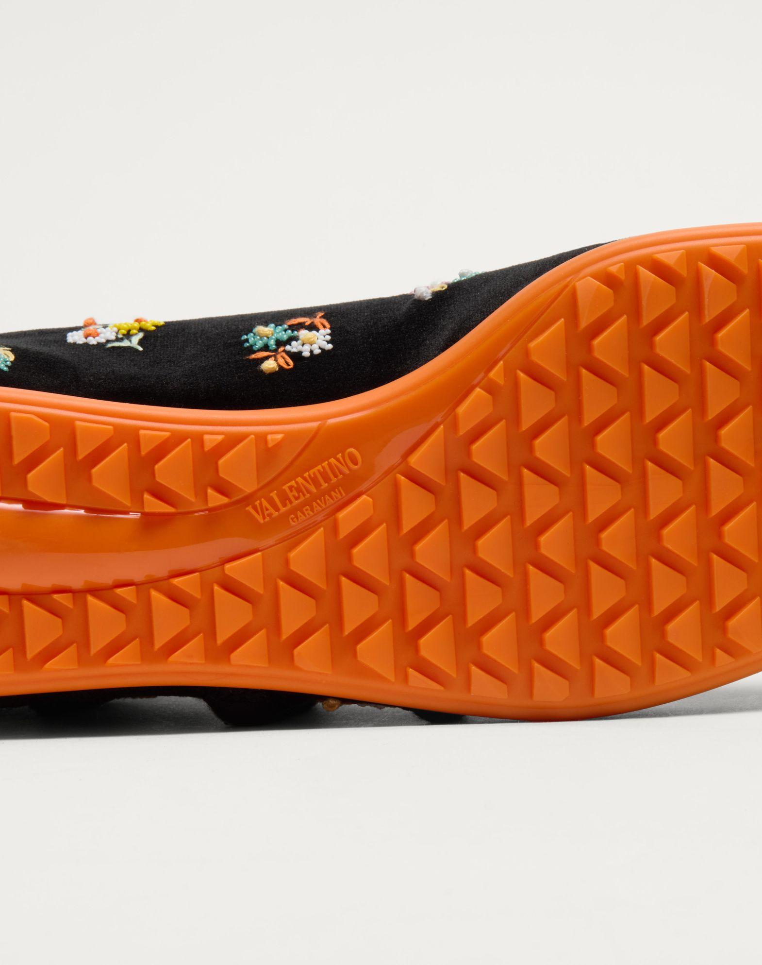 Chromathon Velvet Sneaker With Floral Embroidery Product Image