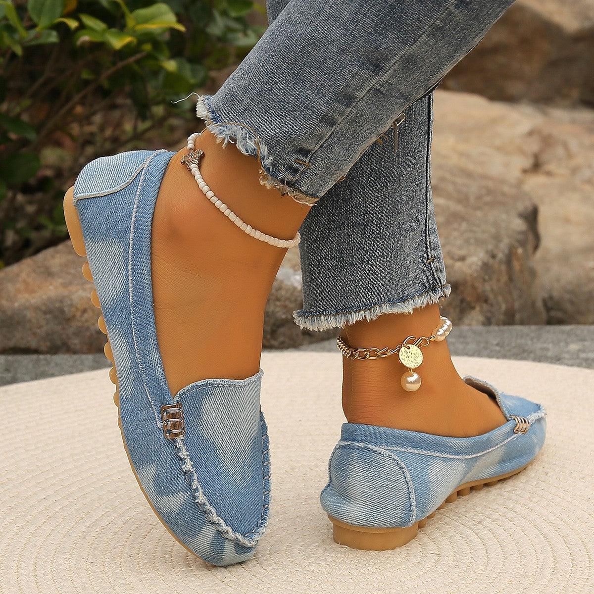 Round Toe Flat Loafers Product Image