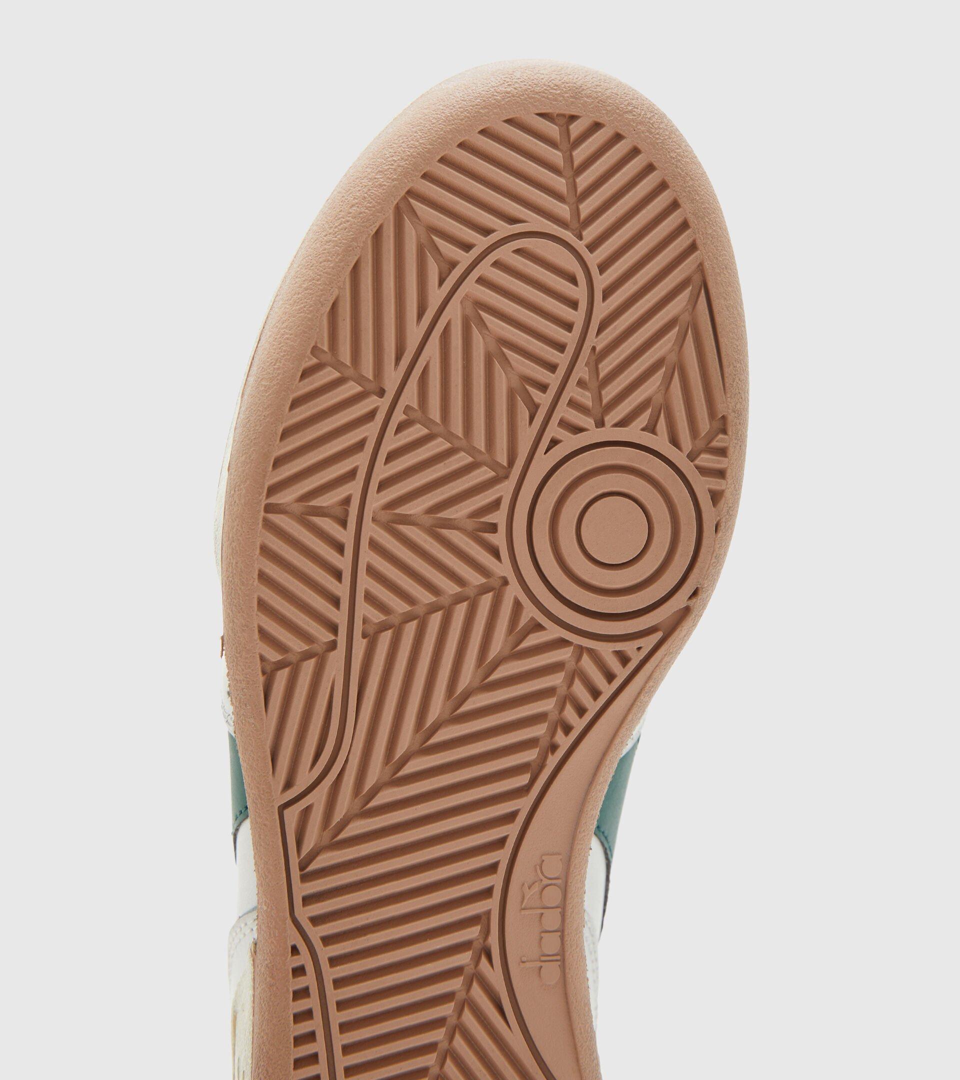 DAVIS LEATHER Product Image