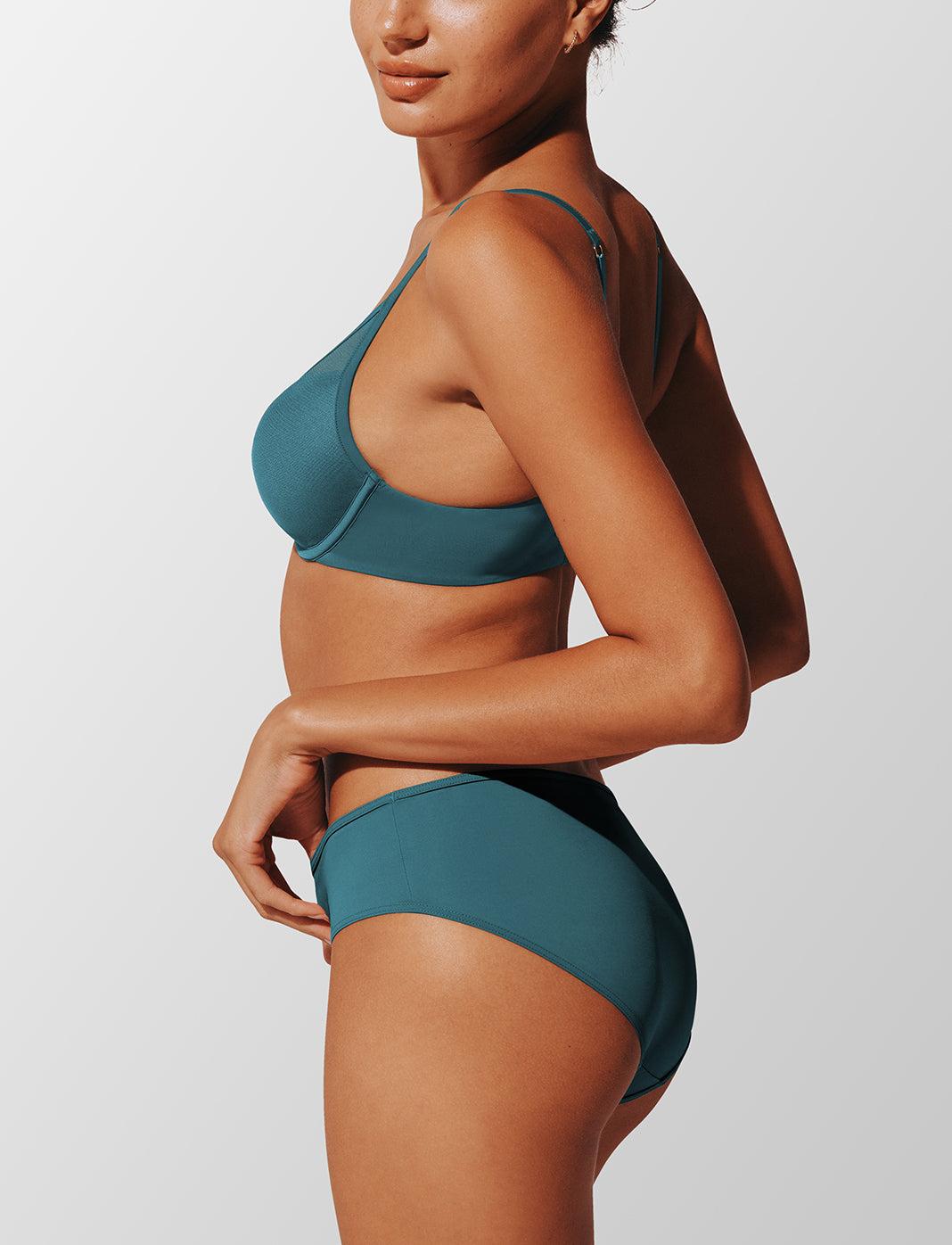 24/7® Classic Uplift Plunge Bra Product Image