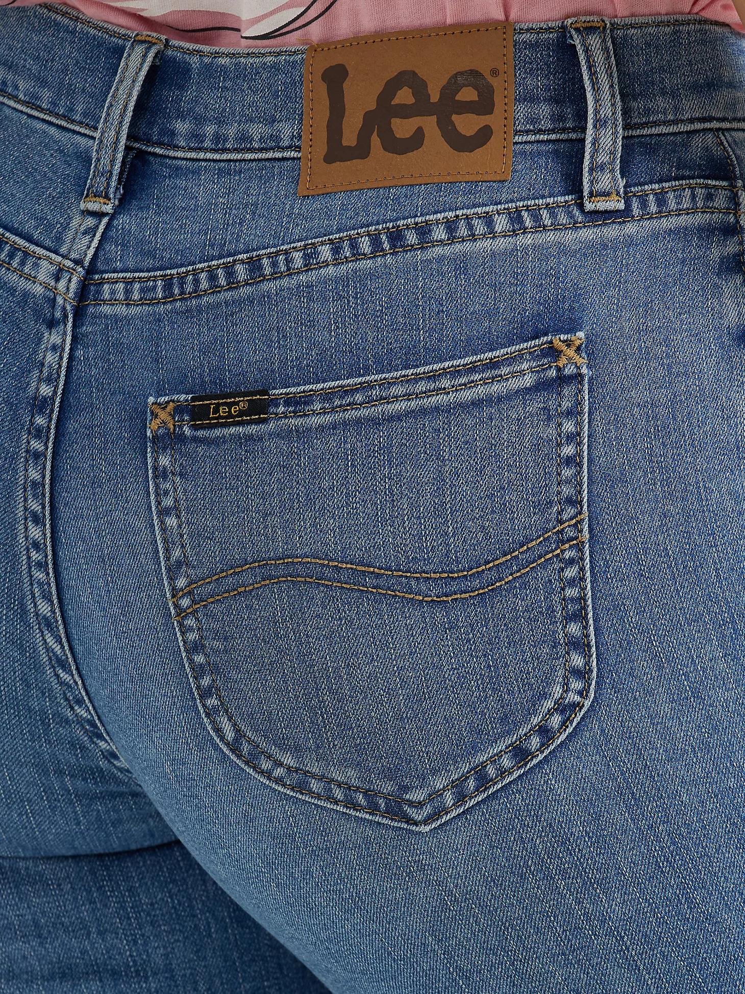 Women’s Legendary Regular Fit Capri | Women's Capris & Crops | Lee® Product Image