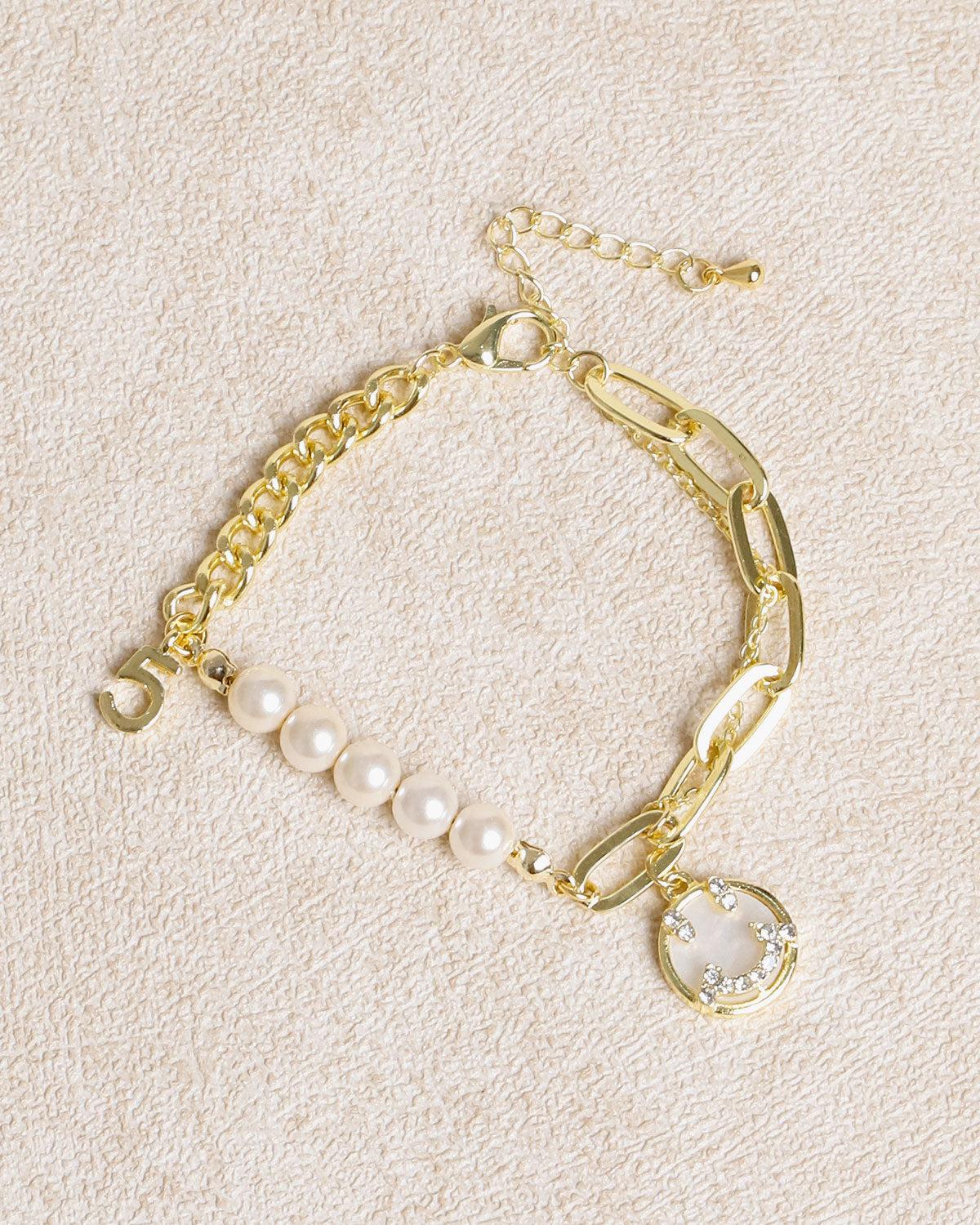Gold Alloy Pearl Bracelet Product Image