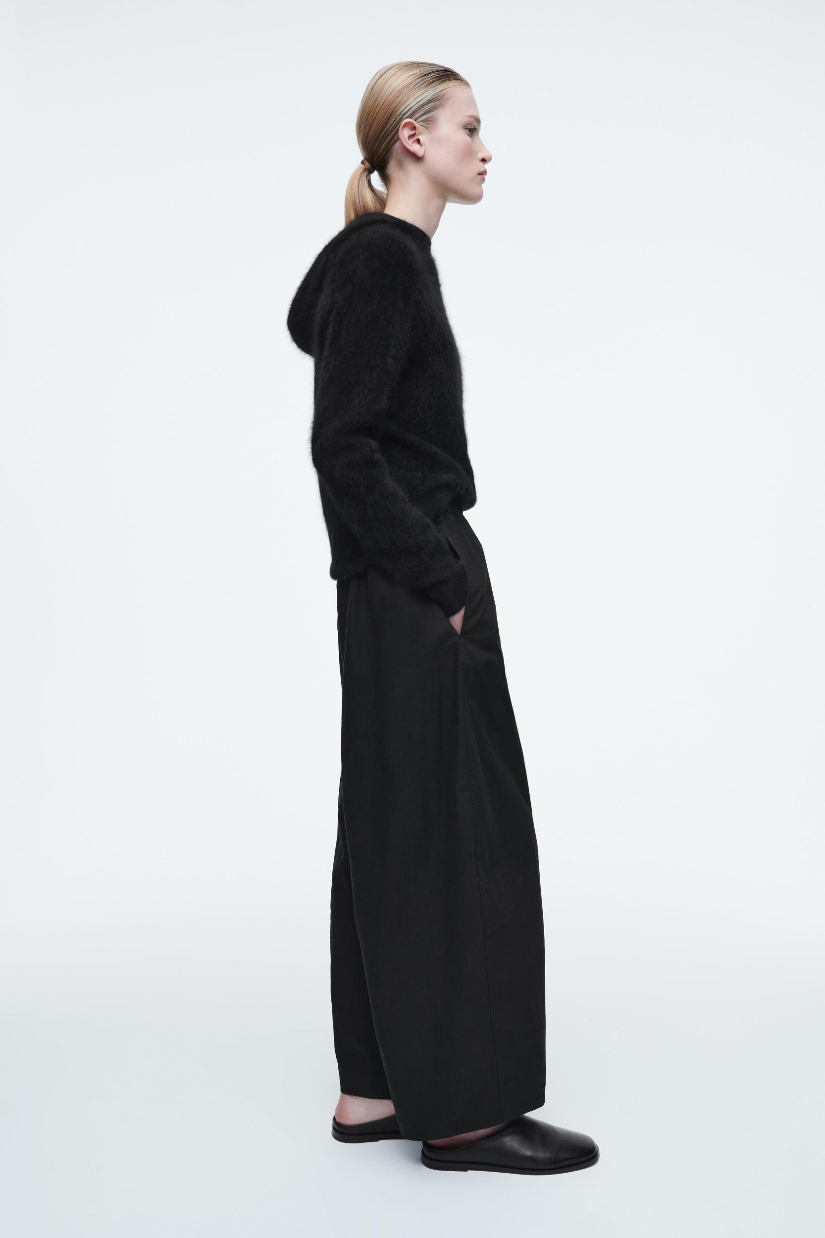 PURE BRUSHED-CASHMERE HOODIE Product Image