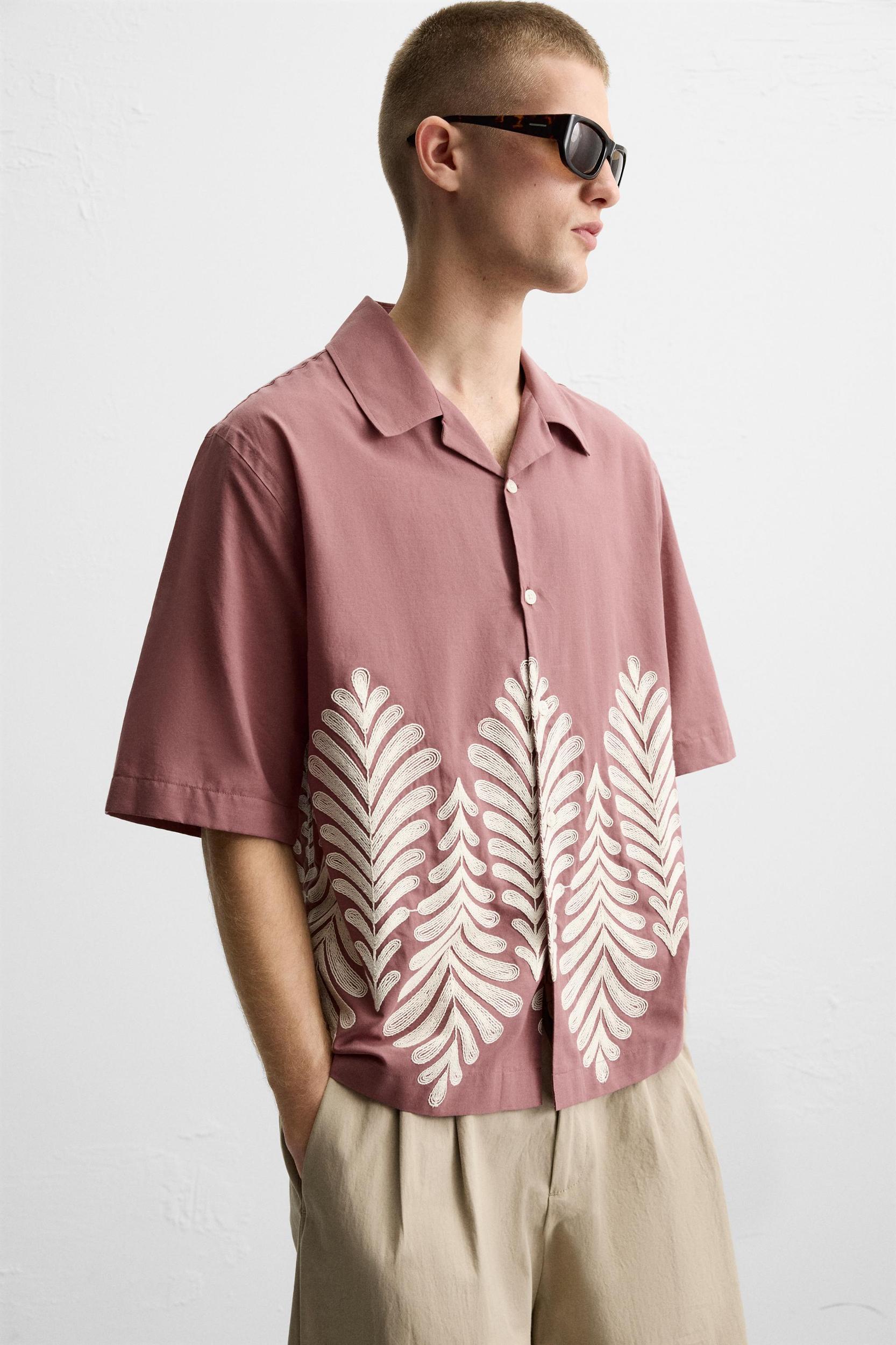 SHIRT WITH CONTRASTING EMBROIDERY Product Image