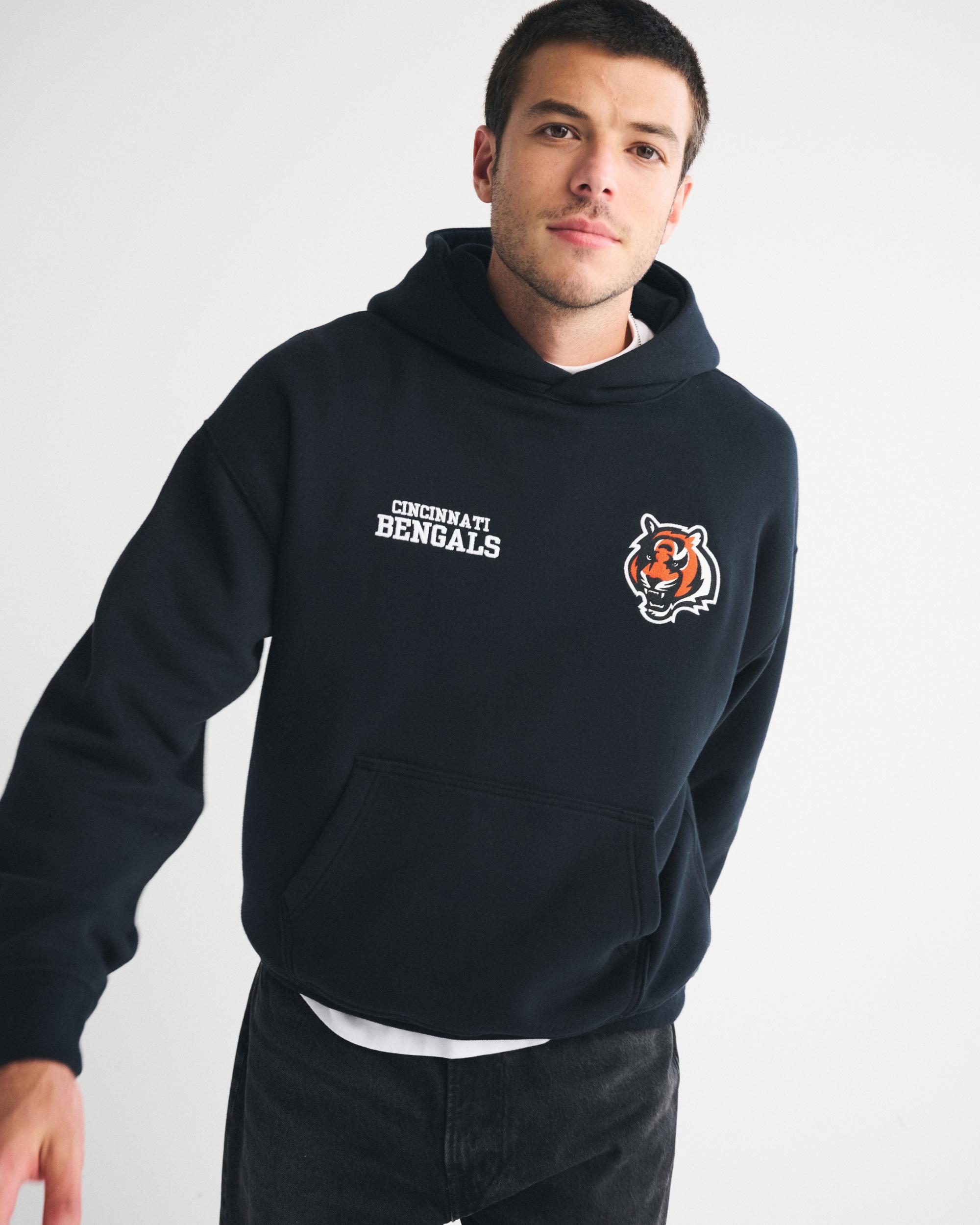 Chicago Bears Graphic Popover Hoodie Product Image