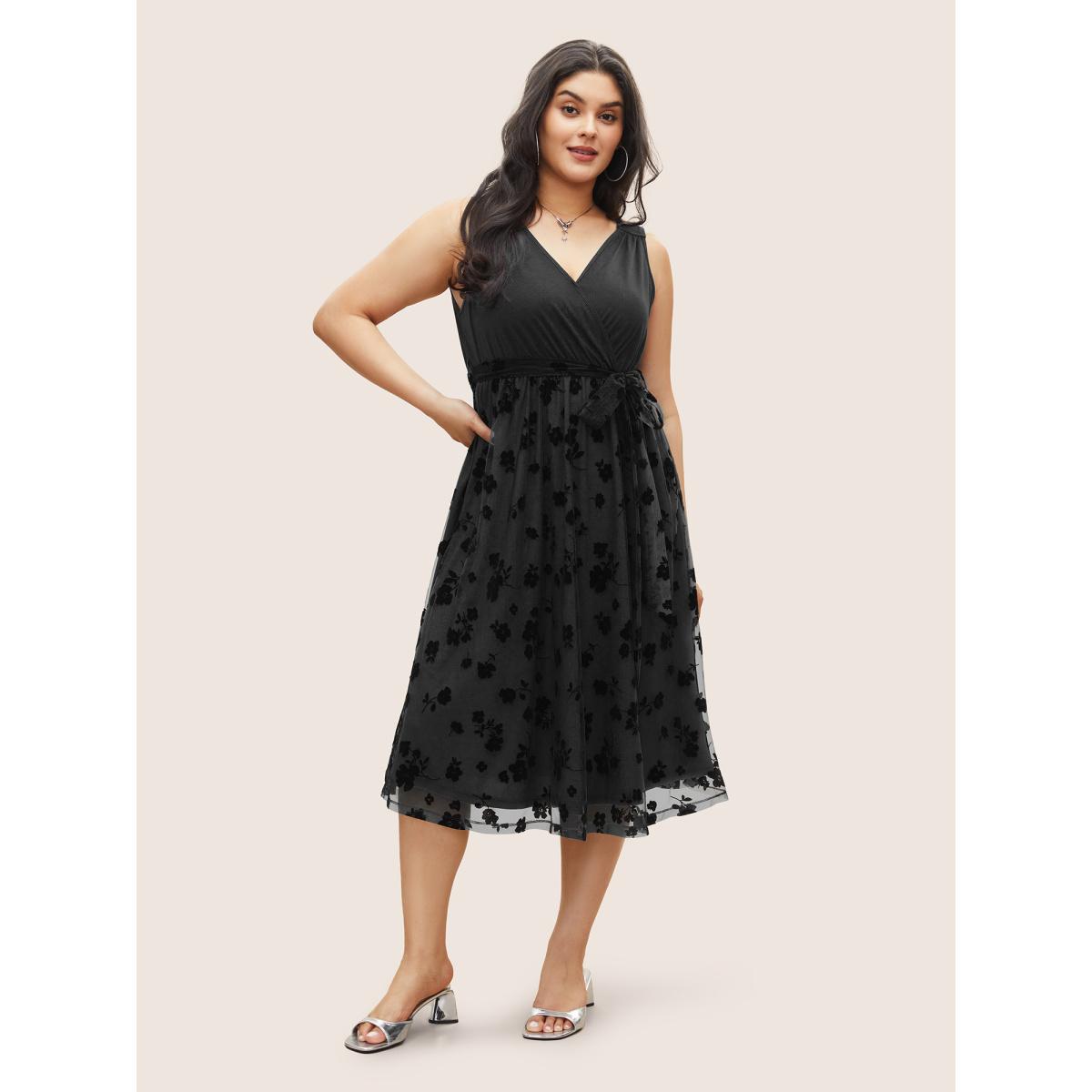 Plus Size Floral Mesh Patchwork Surplice Neck Tank Dress Black Women Cocktail Non Overlap Collar Sleeveless Curvy Midi Dress BloomChic 22-24/3X Product Image