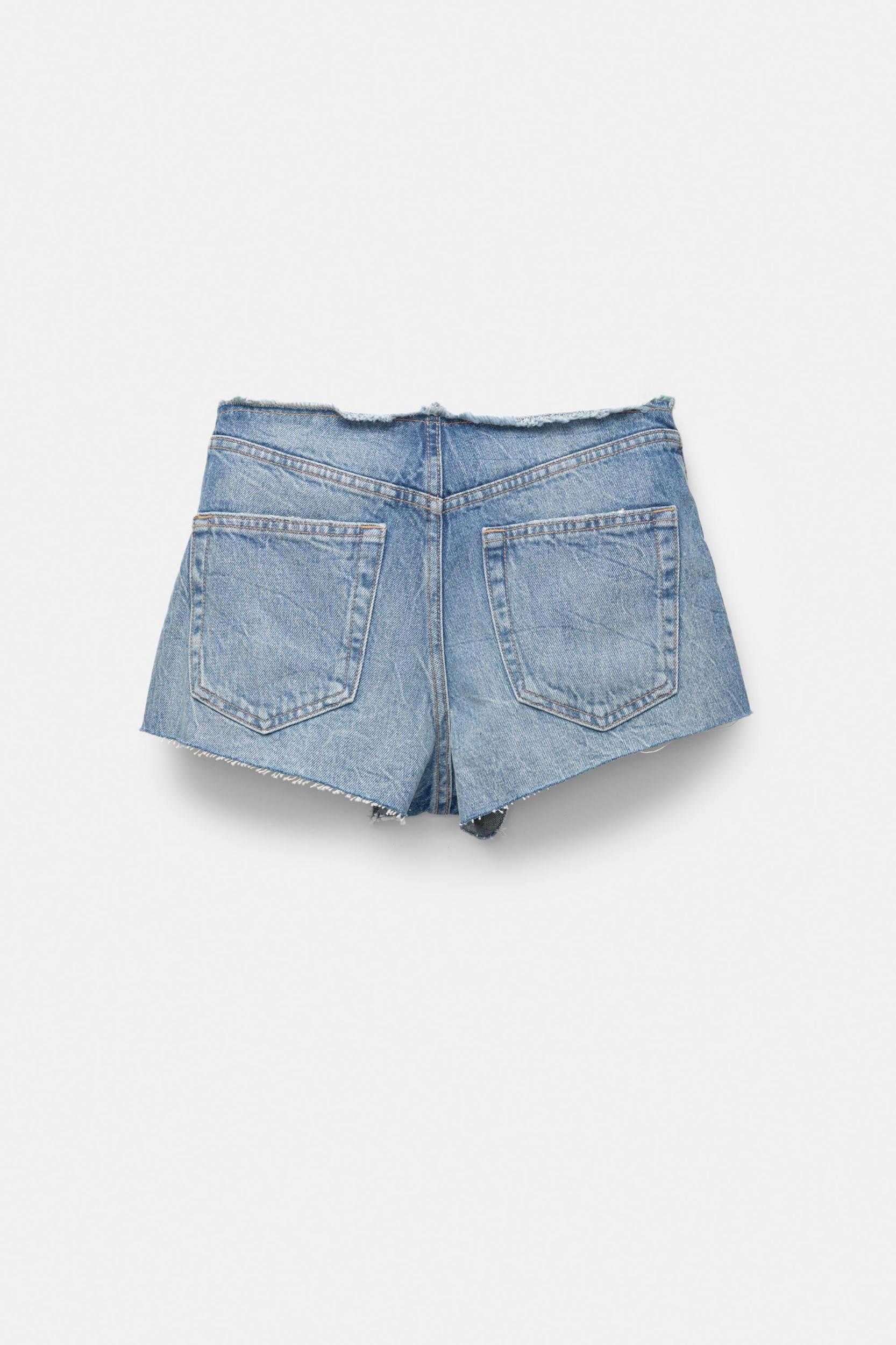 Mid-rise denim shorts with no waist Product Image