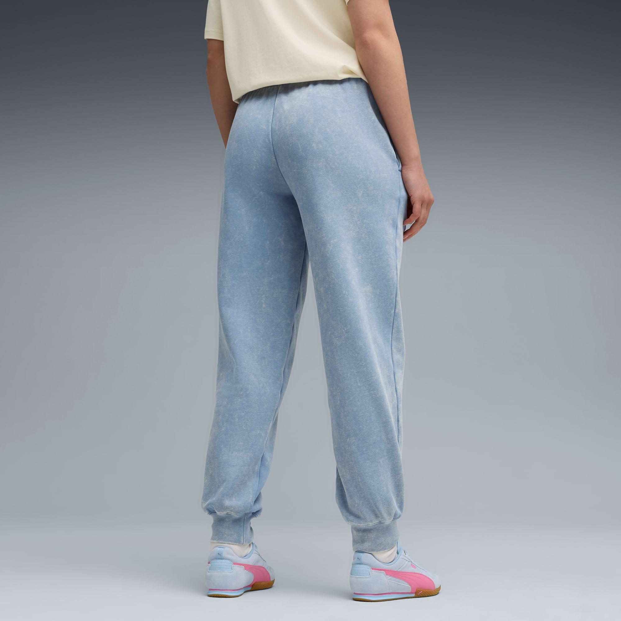 ESS ELEVATED Wash Sweatpants Women Product Image