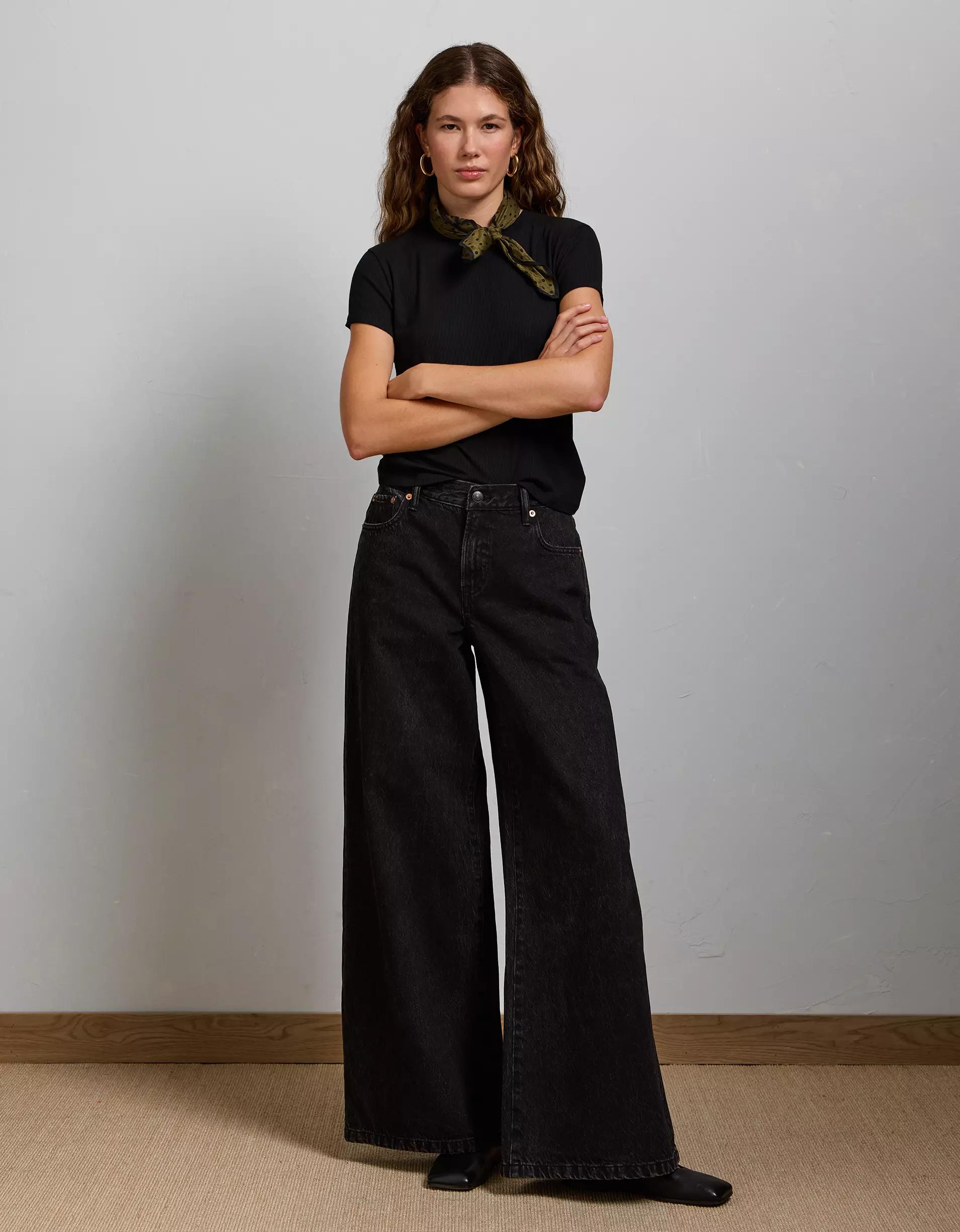 AE77 Premium Ribbed T-Shirt Product Image