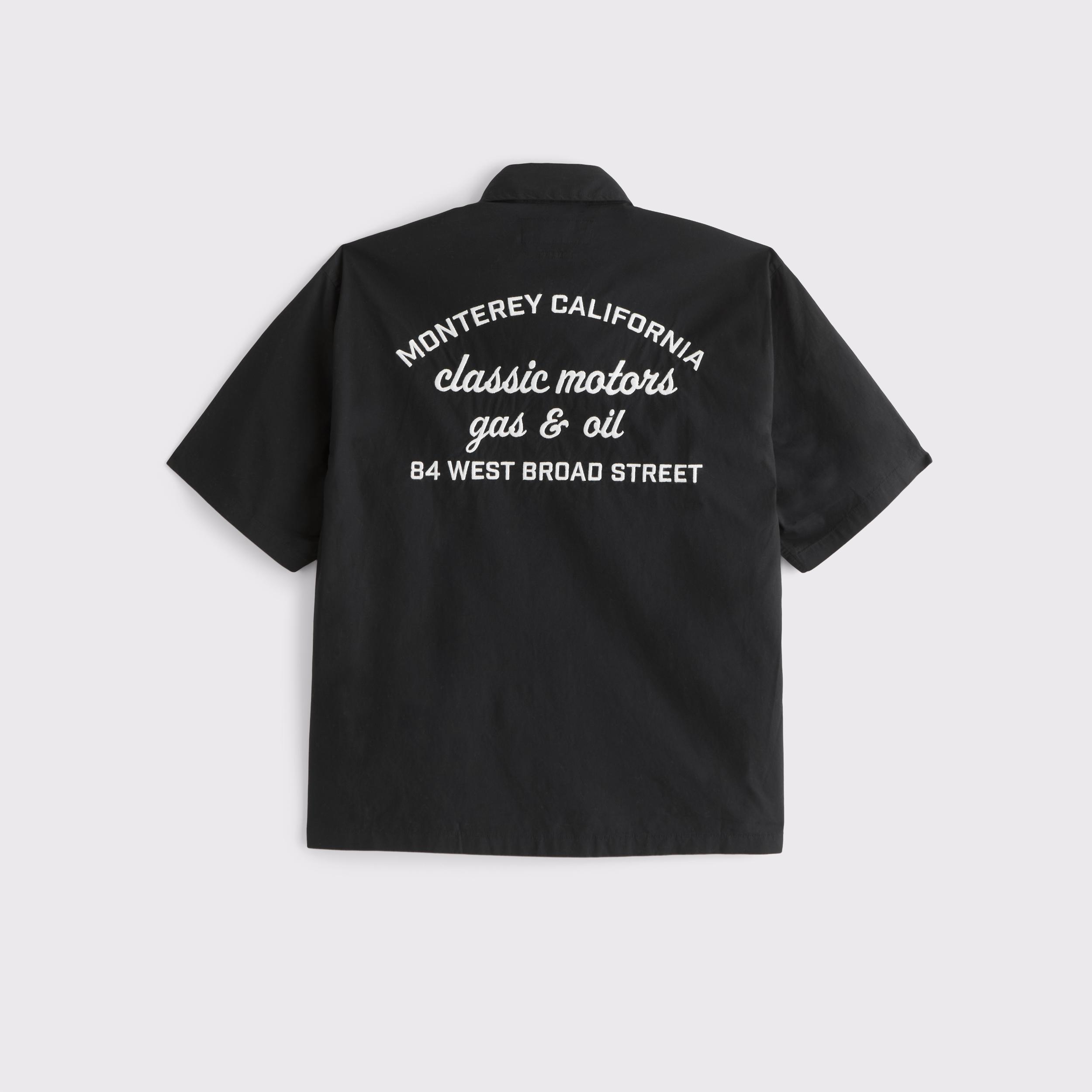 Short-Sleeve Cropped Poplin Graphic Button-Up Shirt Product Image