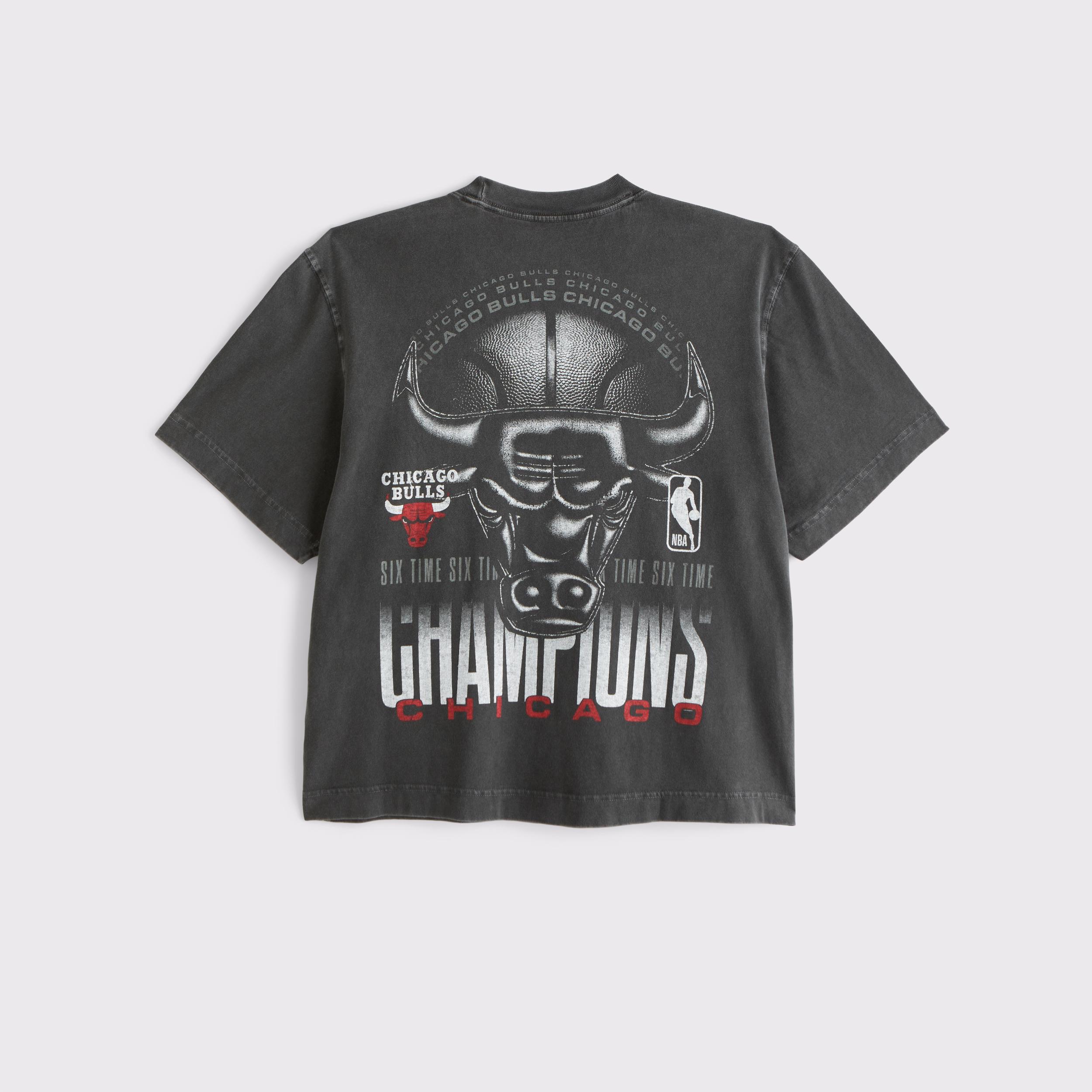 Cropped Minnesota Timberwolves Graphic Tee Product Image