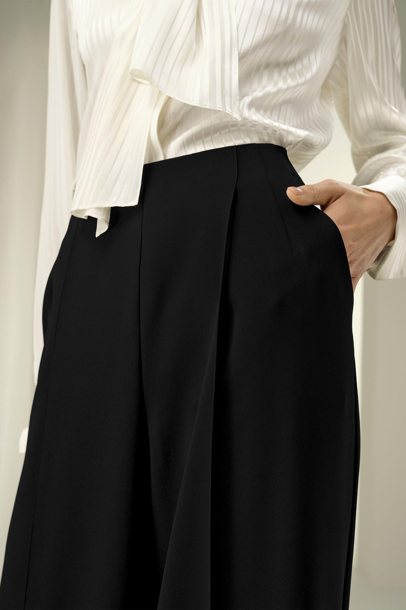 Stretch Silk Wide-Leg Pants Product Image