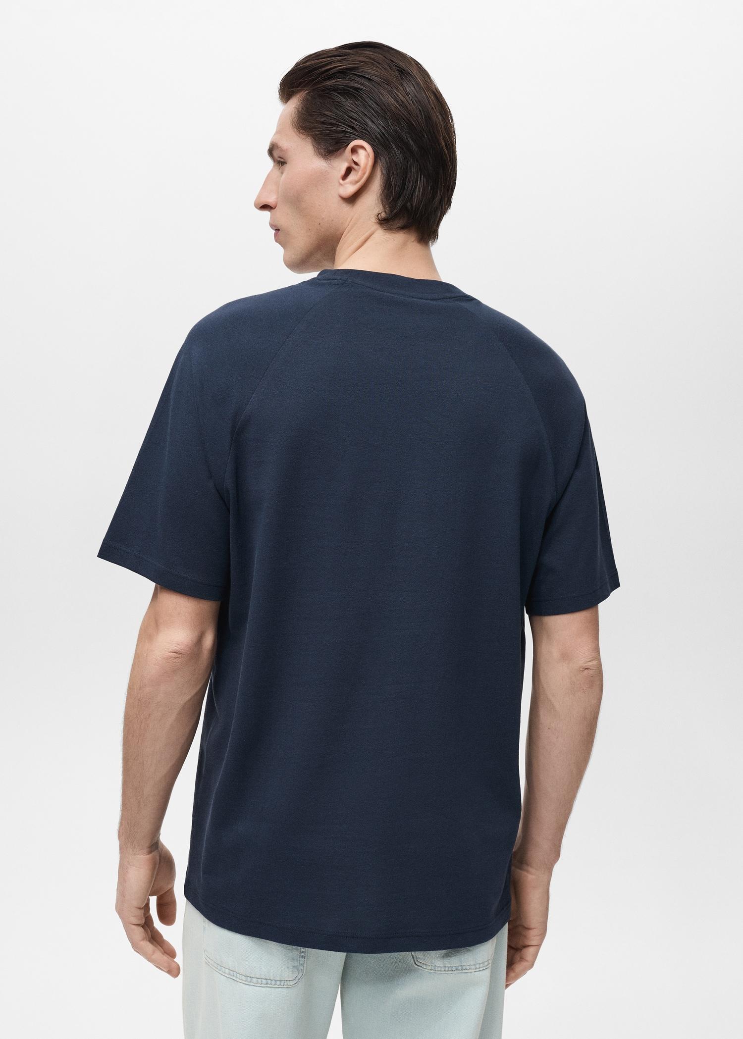 Relaxed fit cotton t-shirt - Men | MANGO USA Product Image