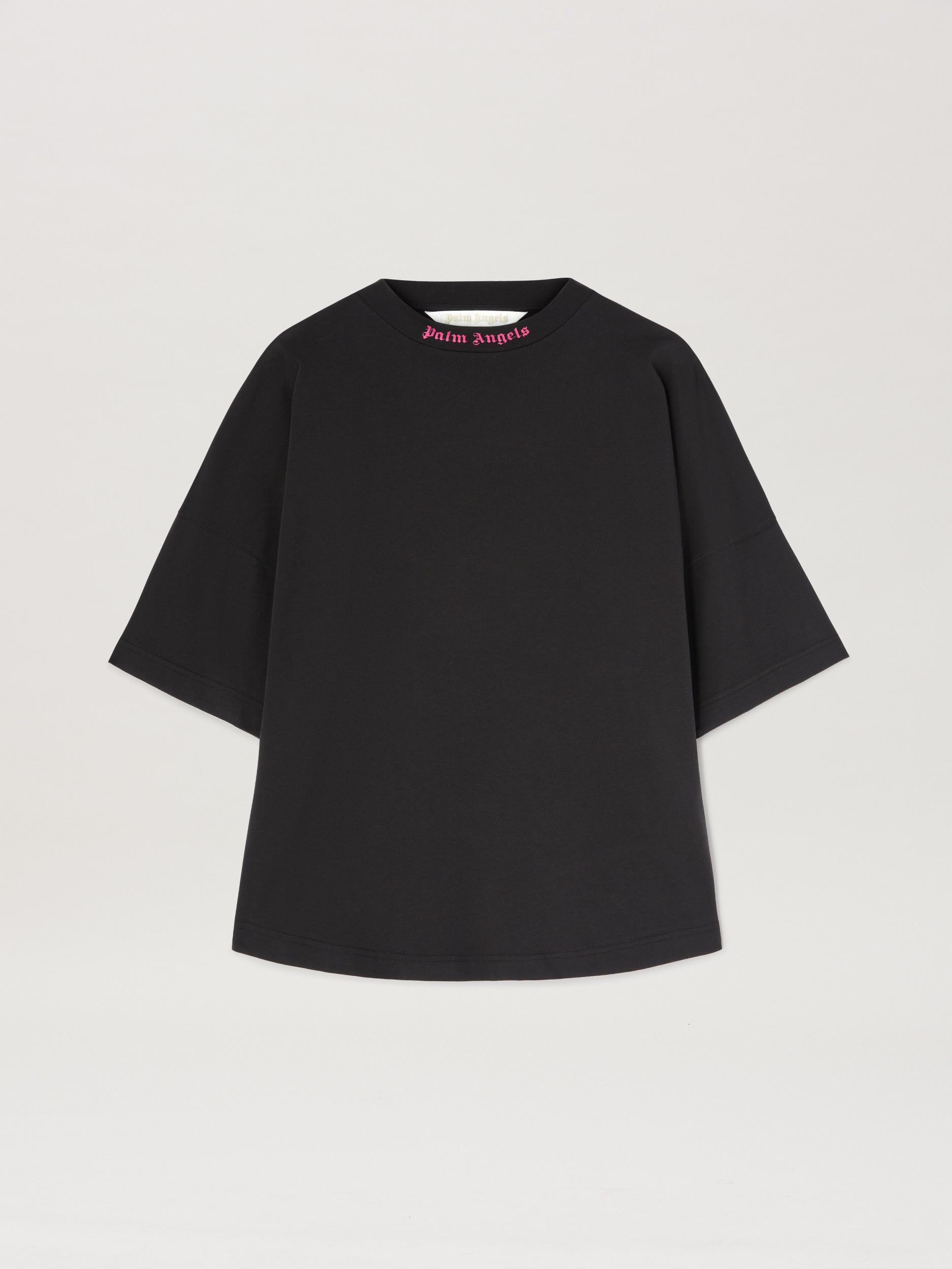 CURVED LOGO LOOSE TEE Product Image