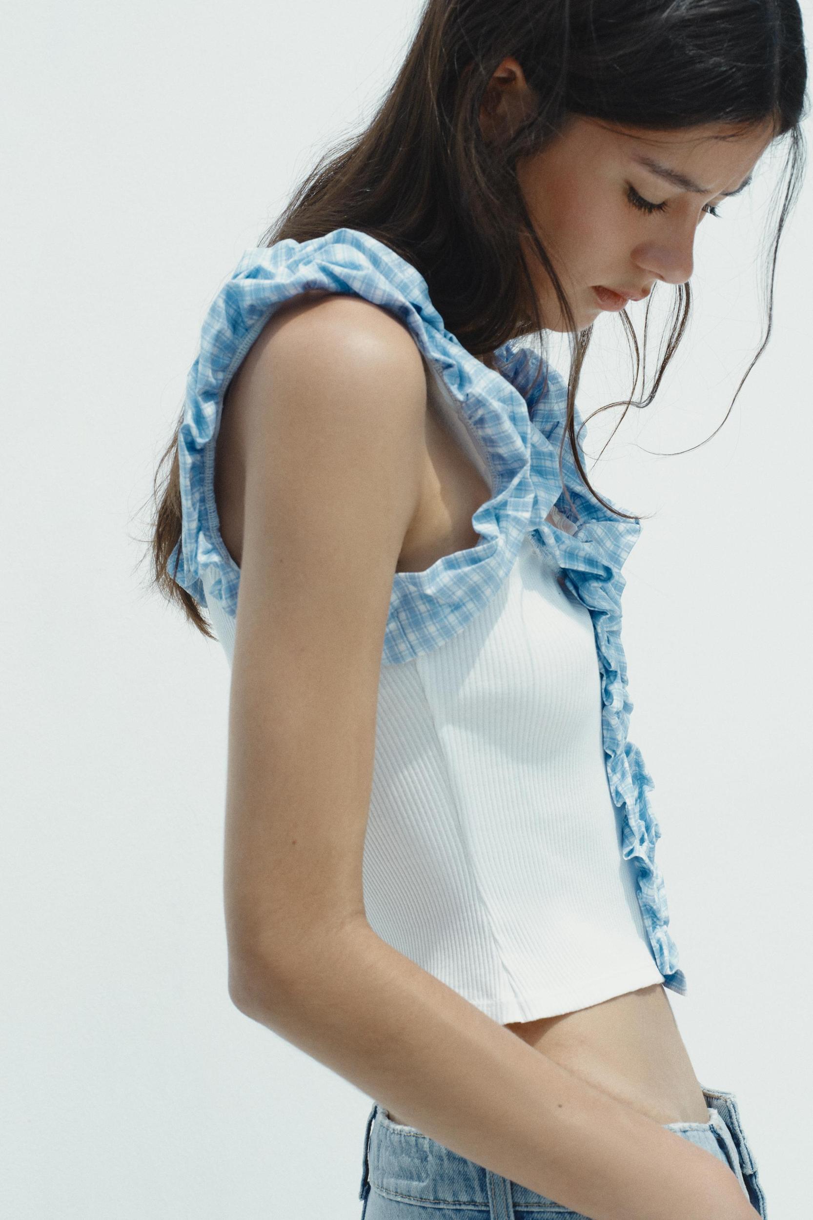 GINGHAM RIBBED TOP Product Image