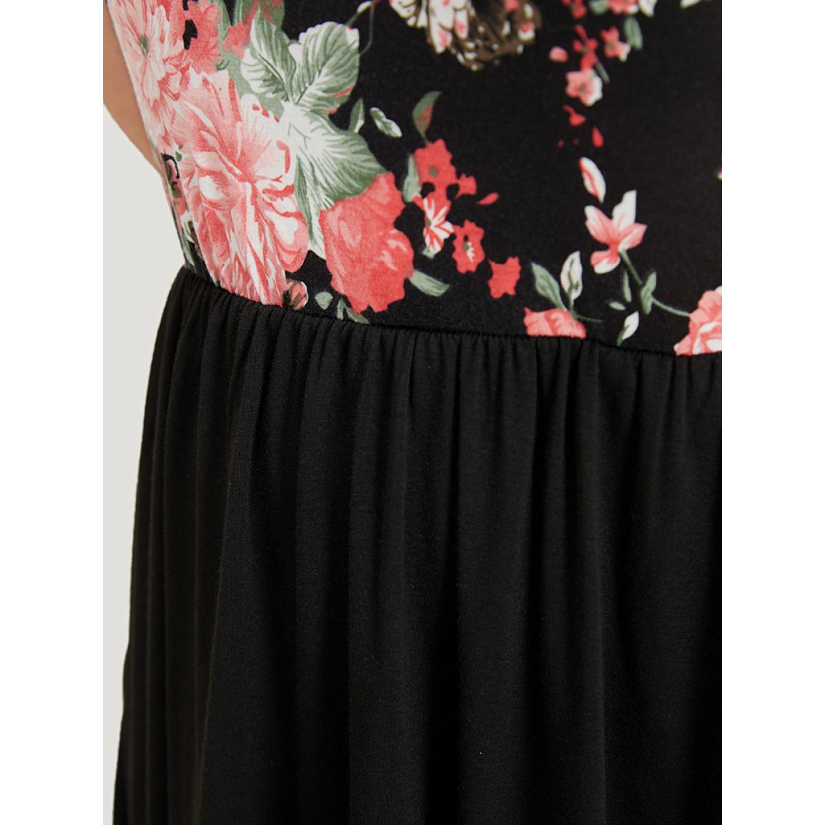 Plus Size Supersoft Essentials Floral Print Patchwork Square Neck Dress Black Women Casual Contrast Square Neck Short sleeve Curvy Knee Dress BloomChic 30/6X Product Image