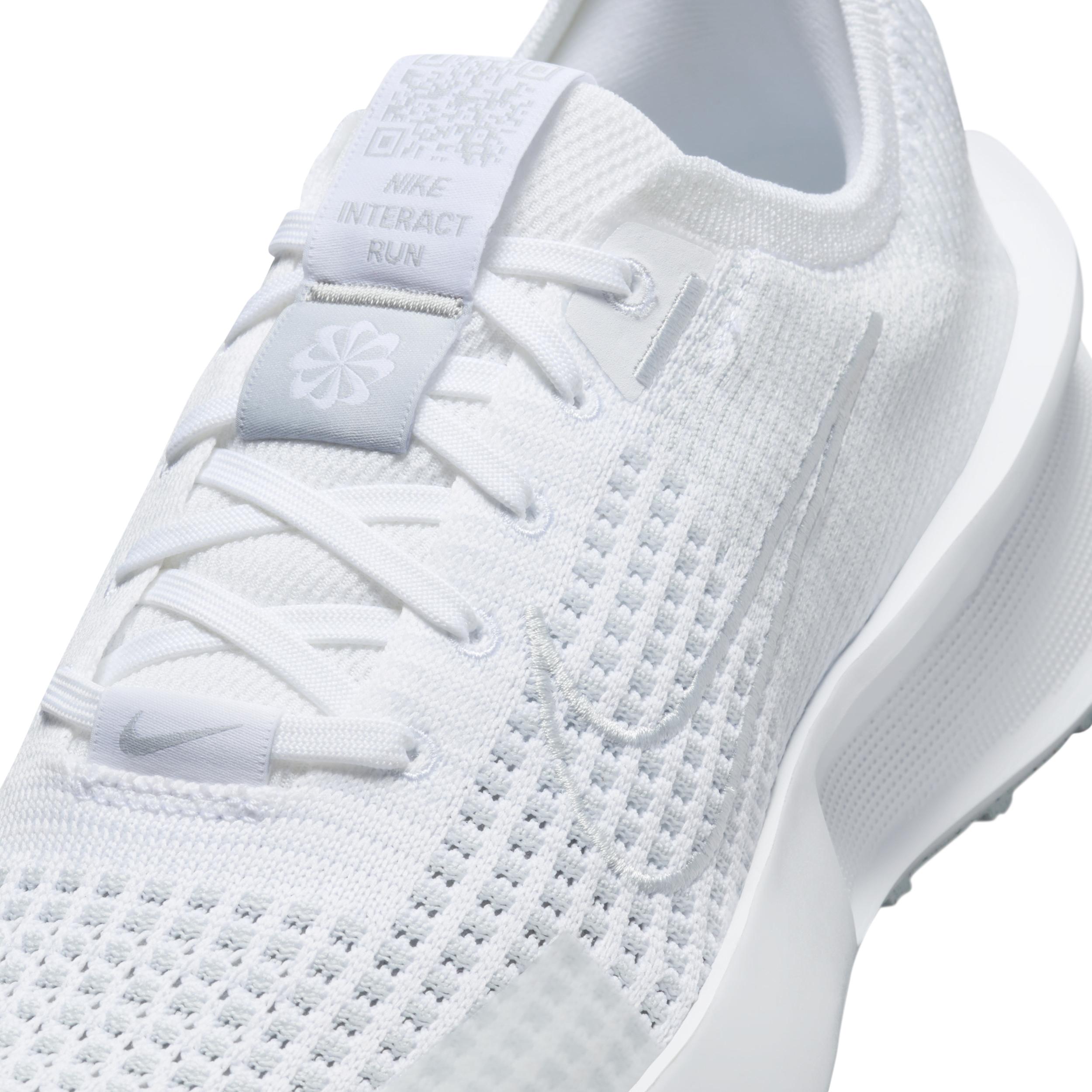 Nike Womens Interact Run Road Running Shoes | FD2292-104 Product Image