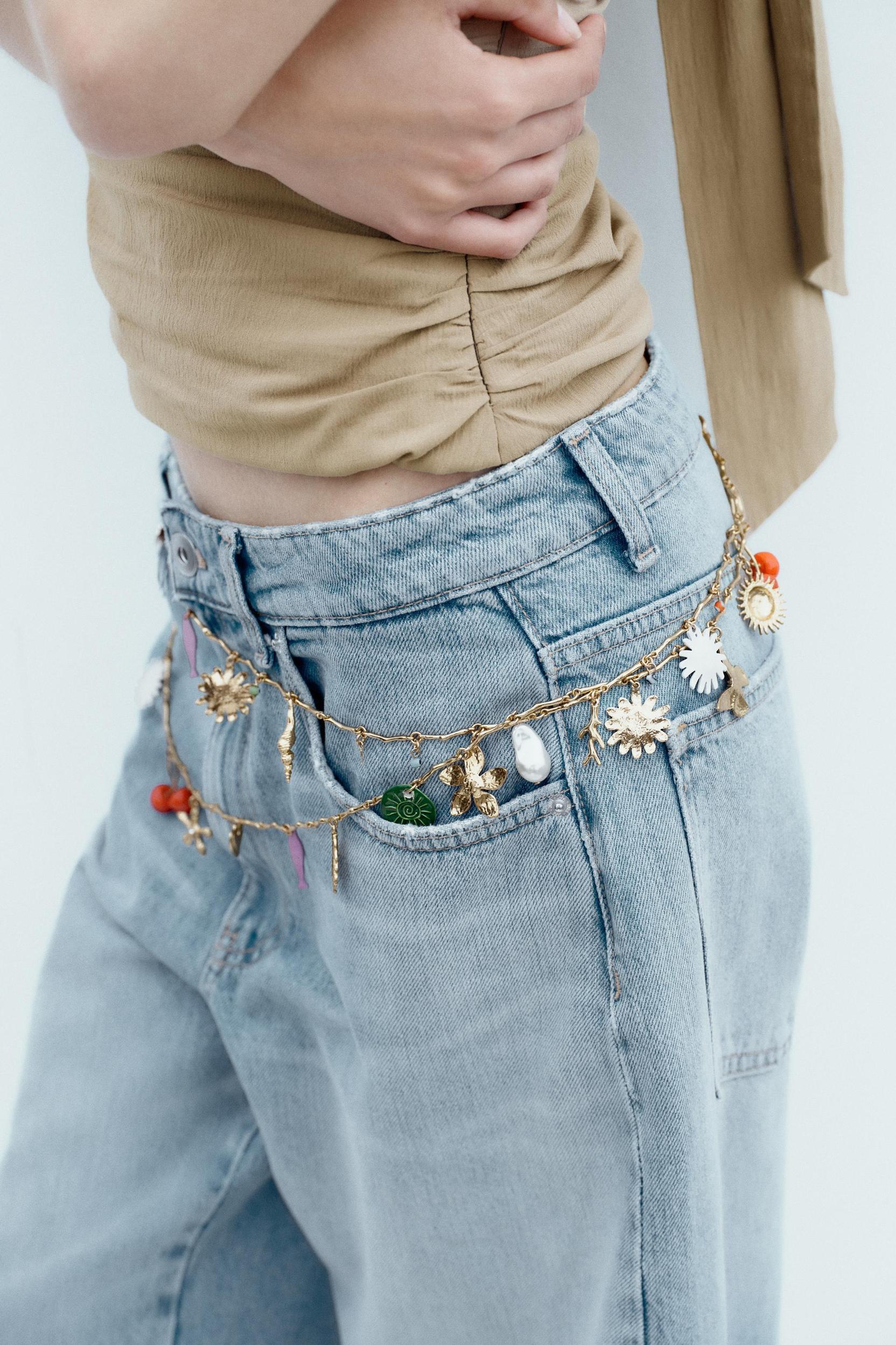 METAL CHARM BELT Product Image