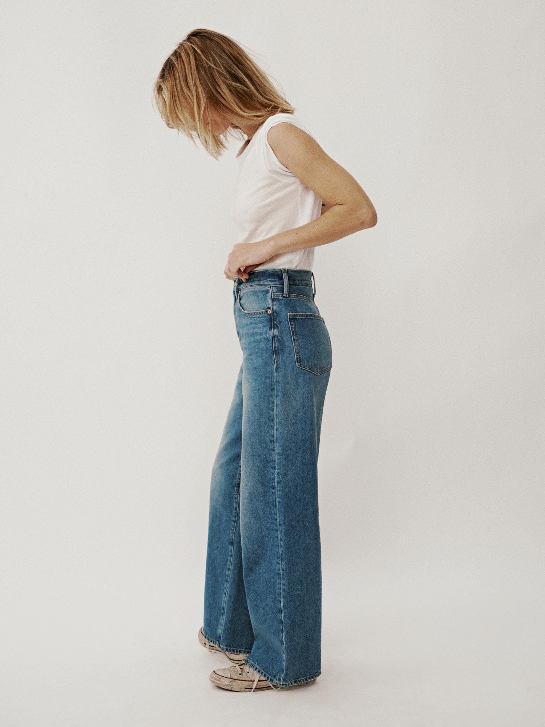 M028 Jet Set Jean Product Image