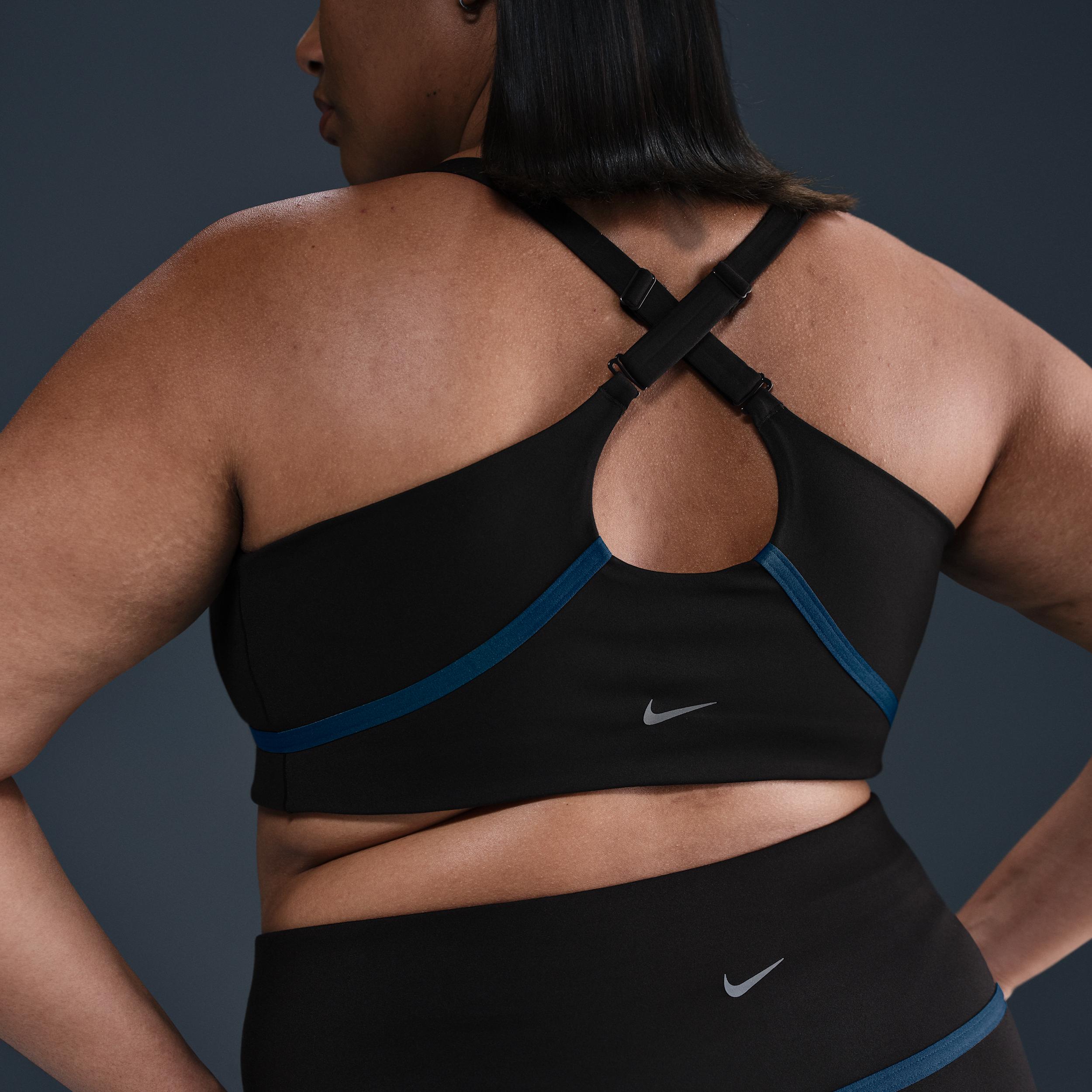 Nike Womens One Convertible Light-Support Lightly Lined Sports Bra (Plus Size) | HF5368-010 Product Image