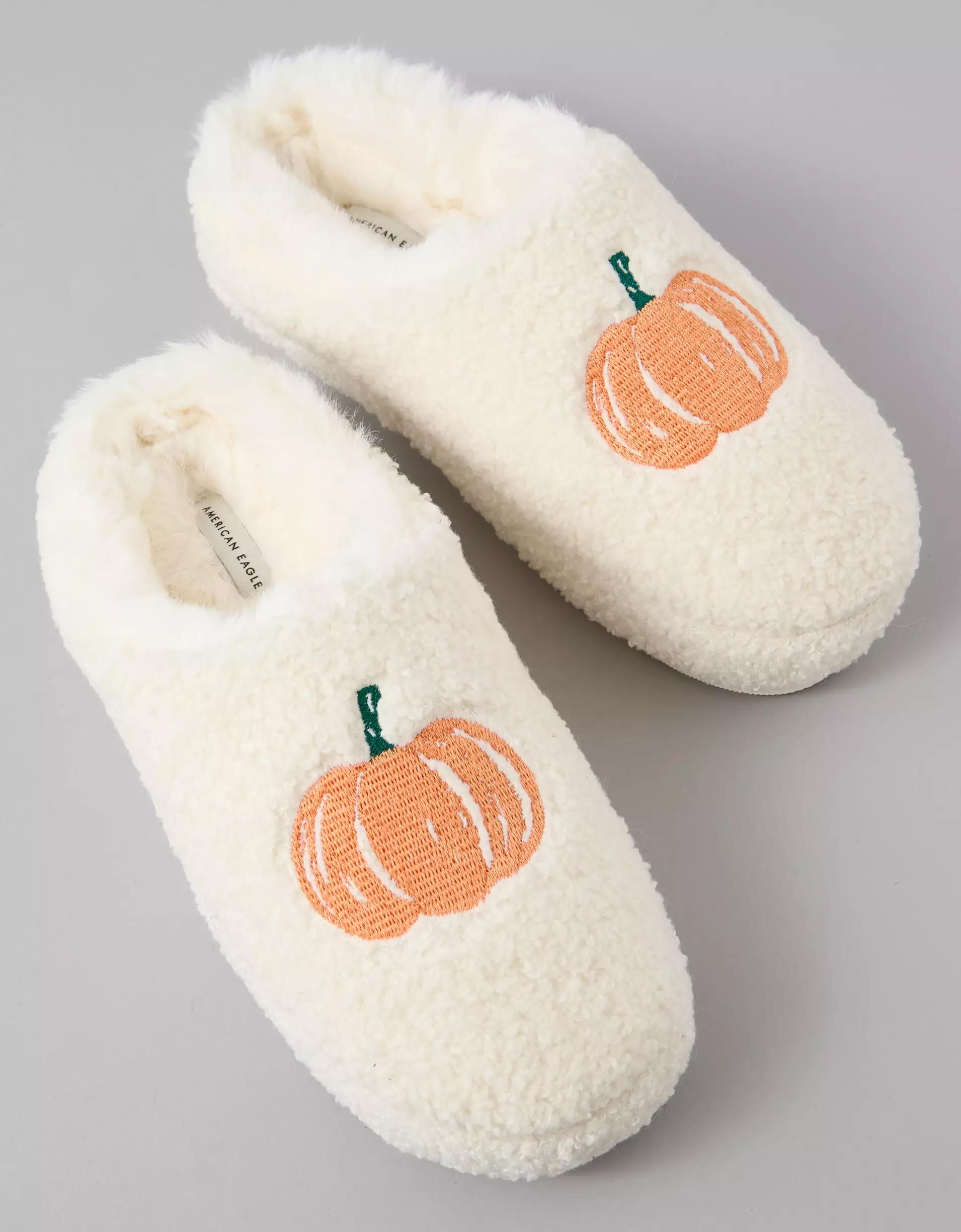 AE Pumpkin Scuff Slipper Product Image