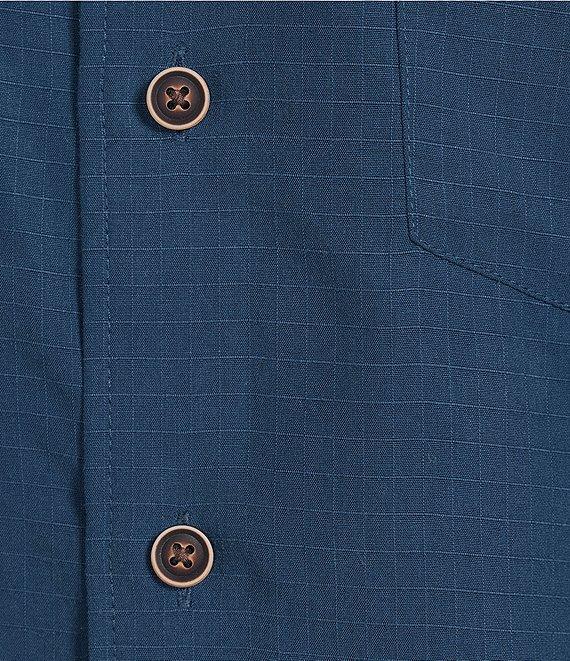 Roundtree & Yorke Short Sleeve Ribstop Solid Sport Shirt Product Image