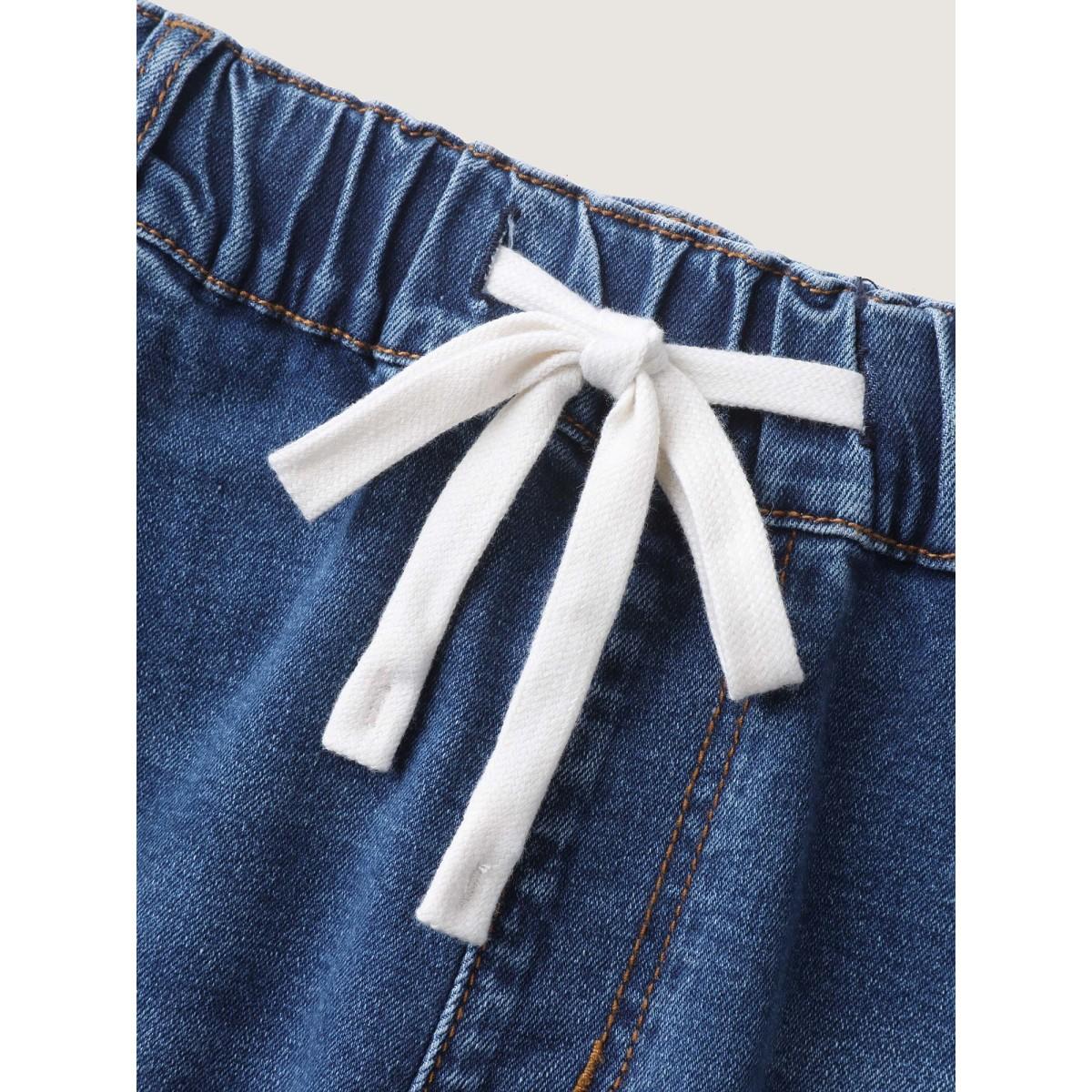 Plus Size Classic Wash Stretchy Straight-Leg Jeans Women Denimindigo Leisure Elastic Waist High stretch Slanted pocket Jeans BloomChic 28/5X Product Image