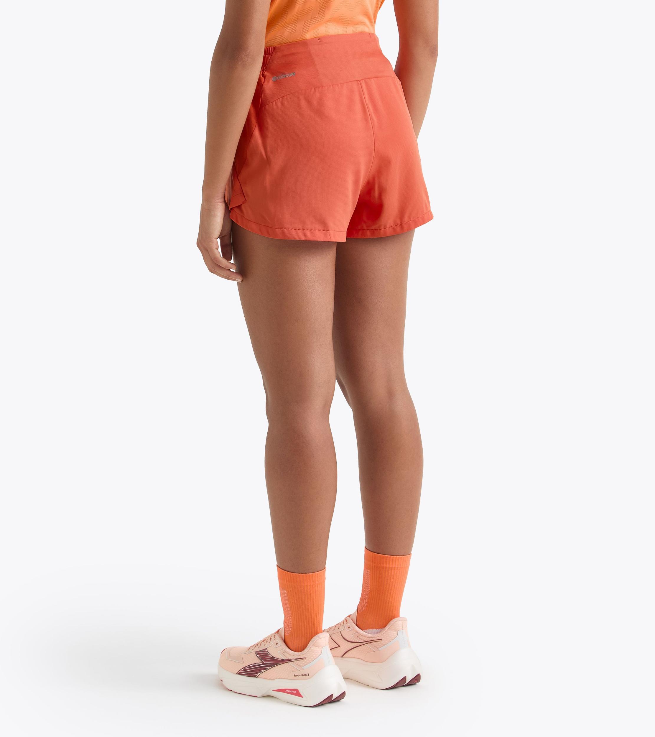 L. SUPER LIGHT SPLIT SHORTS 2.5 Product Image