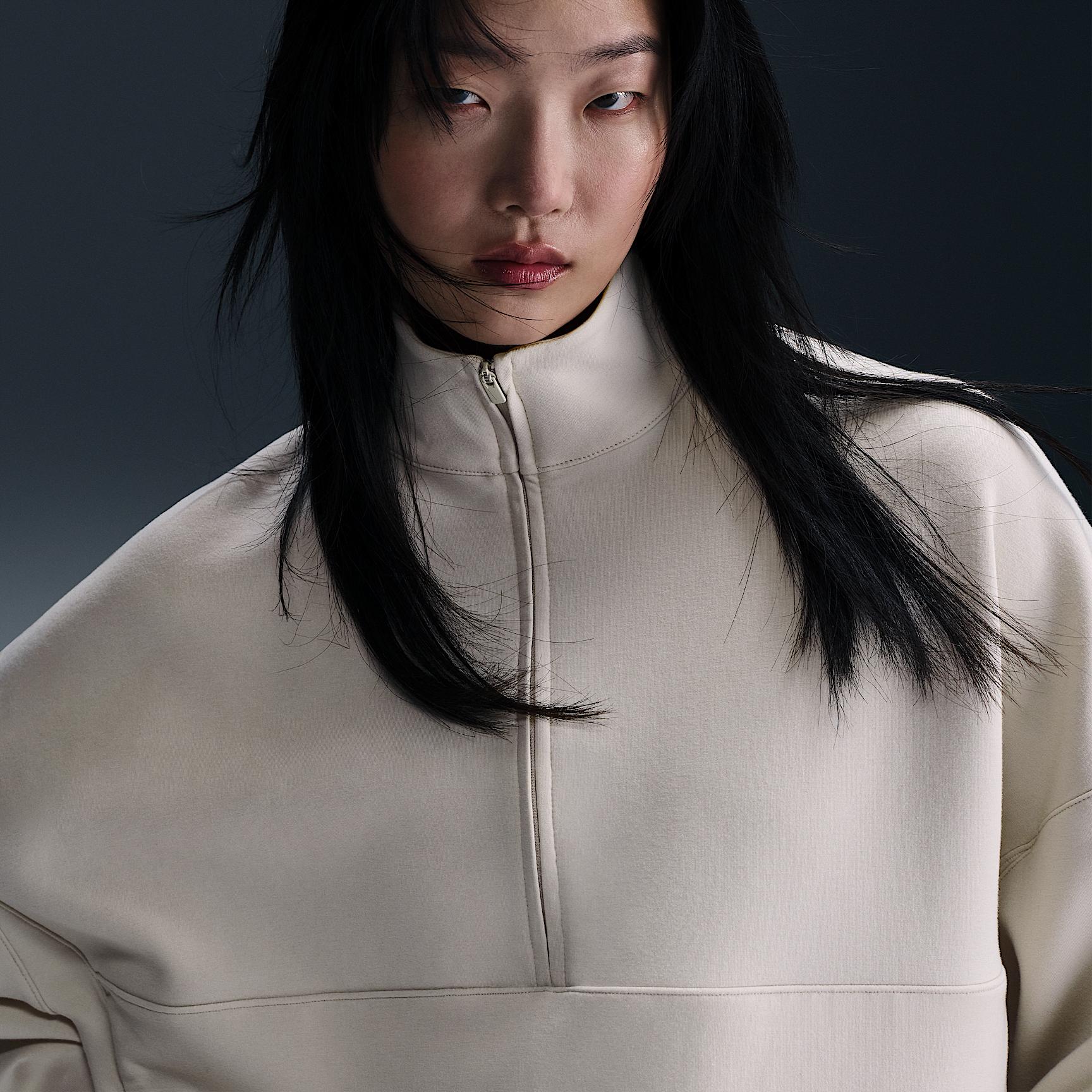 Nike Womens 24.7 ImpossiblySoft Dri-FIT Oversized 1/2-Zip Top | HQ8188-104 Product Image