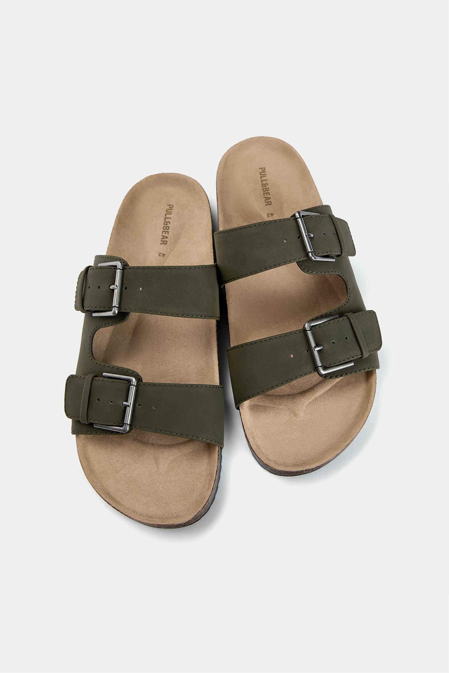 Buckled sandals Product Image