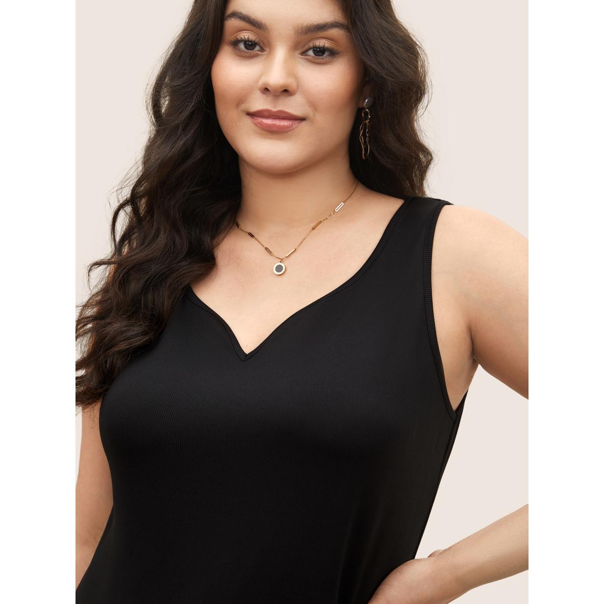 Plus Size Solid Rib Knit Heart Neckline Tank Top Women Black Casual Heart neckline Everyday Tank Tops Camis BloomChic 12/L Product Image