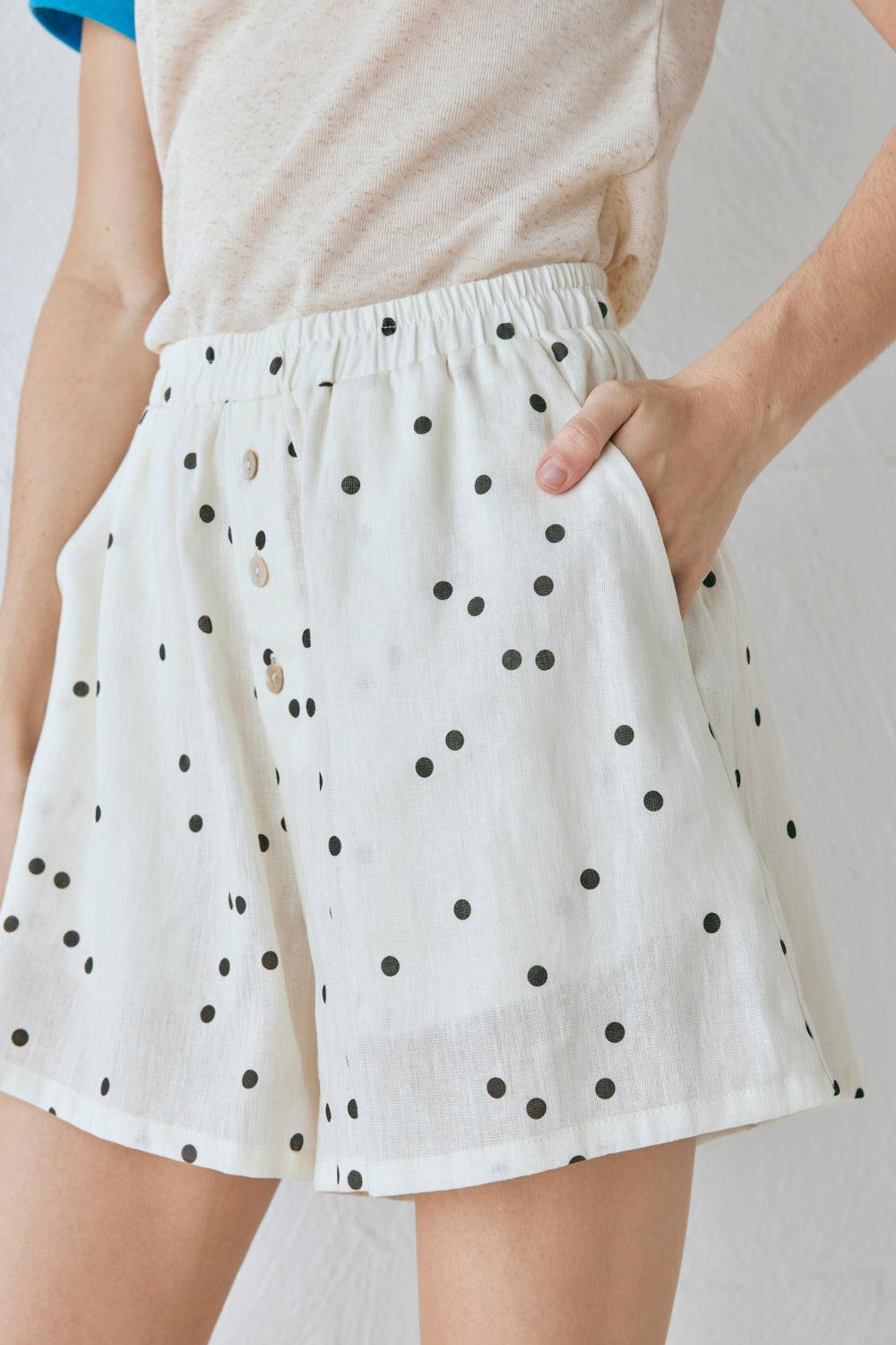Eliza Linen Shorts Dot Product Image