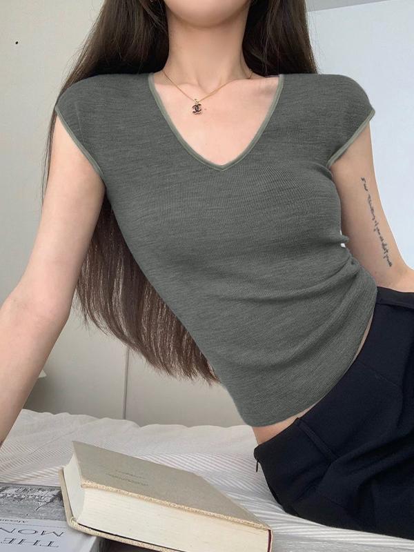 V Neck Slim Short Sleeve Knits Product Image