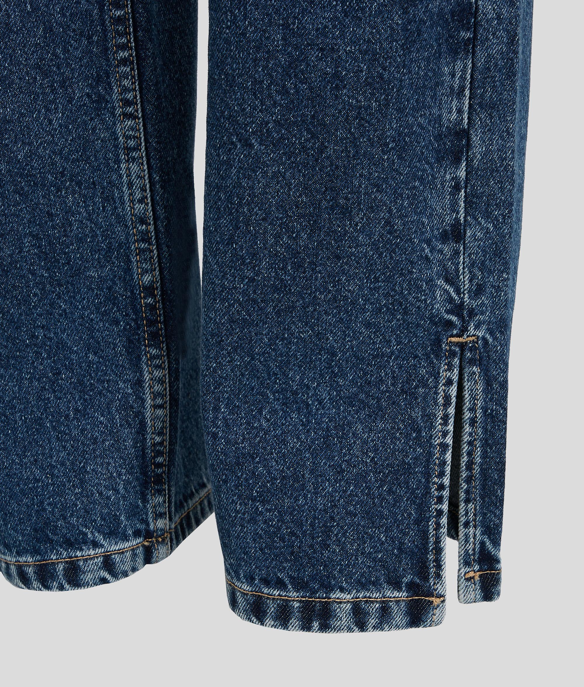 HIGH-RISE STRAIGHT JEANS WITH SPLIT HEM Product Image