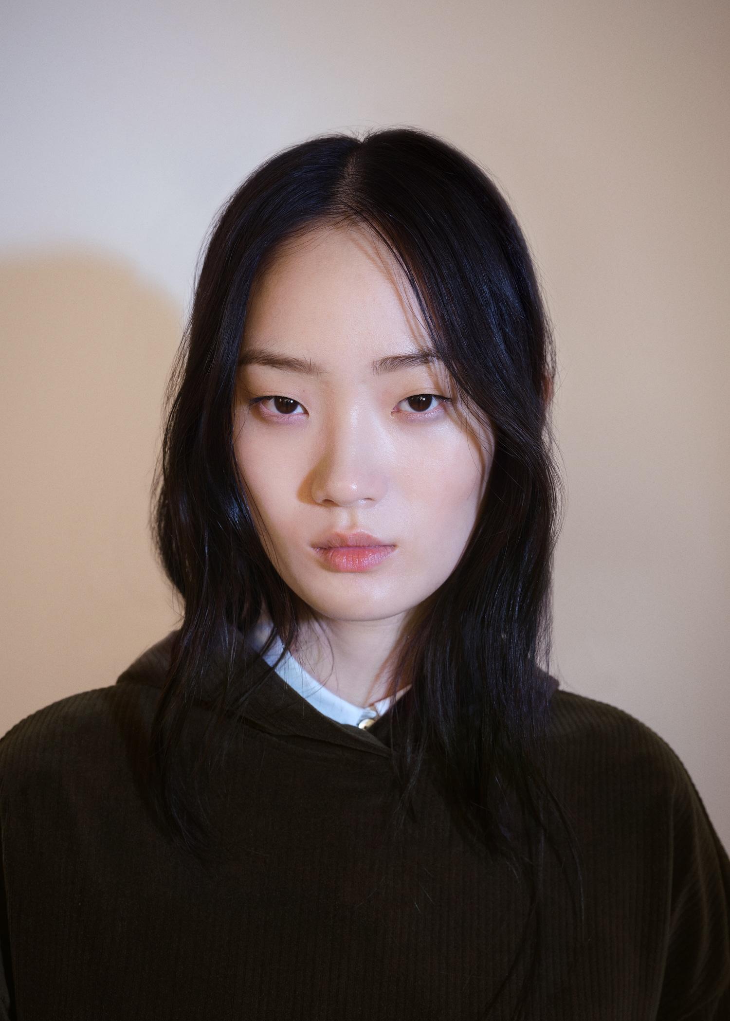 Corduroy hooded sweatshirt - Women | MANGO USA Product Image