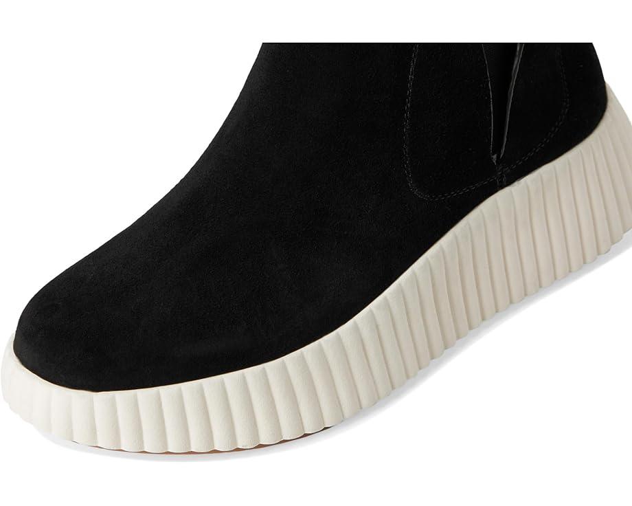 Charming Sneakers Product Image