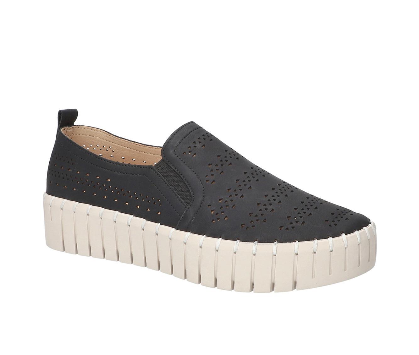 Women's Easy Street Peppy Sneakers Product Image