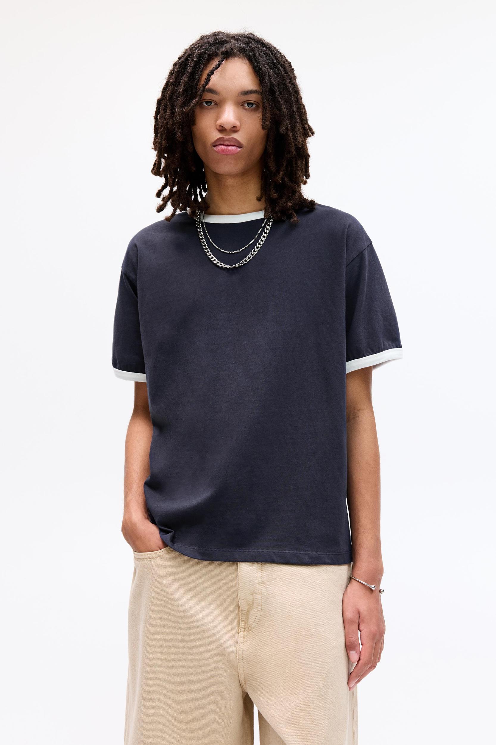 T-shirt with contrast ribbed trims Product Image