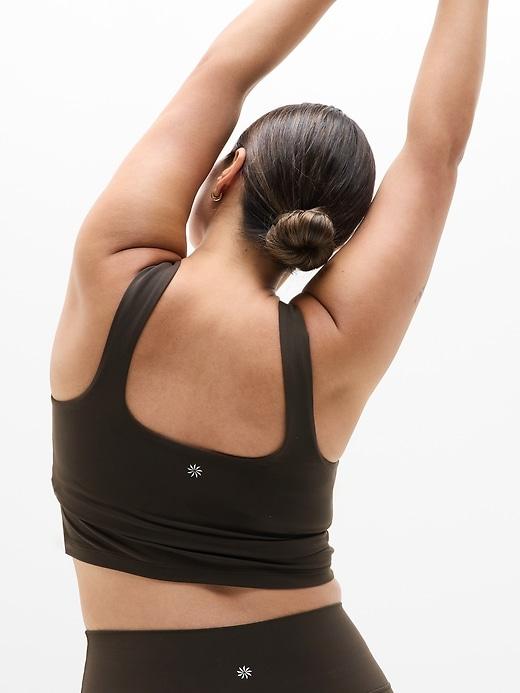 Transcend Square Neck Crop Sports Bra D-DD Product Image