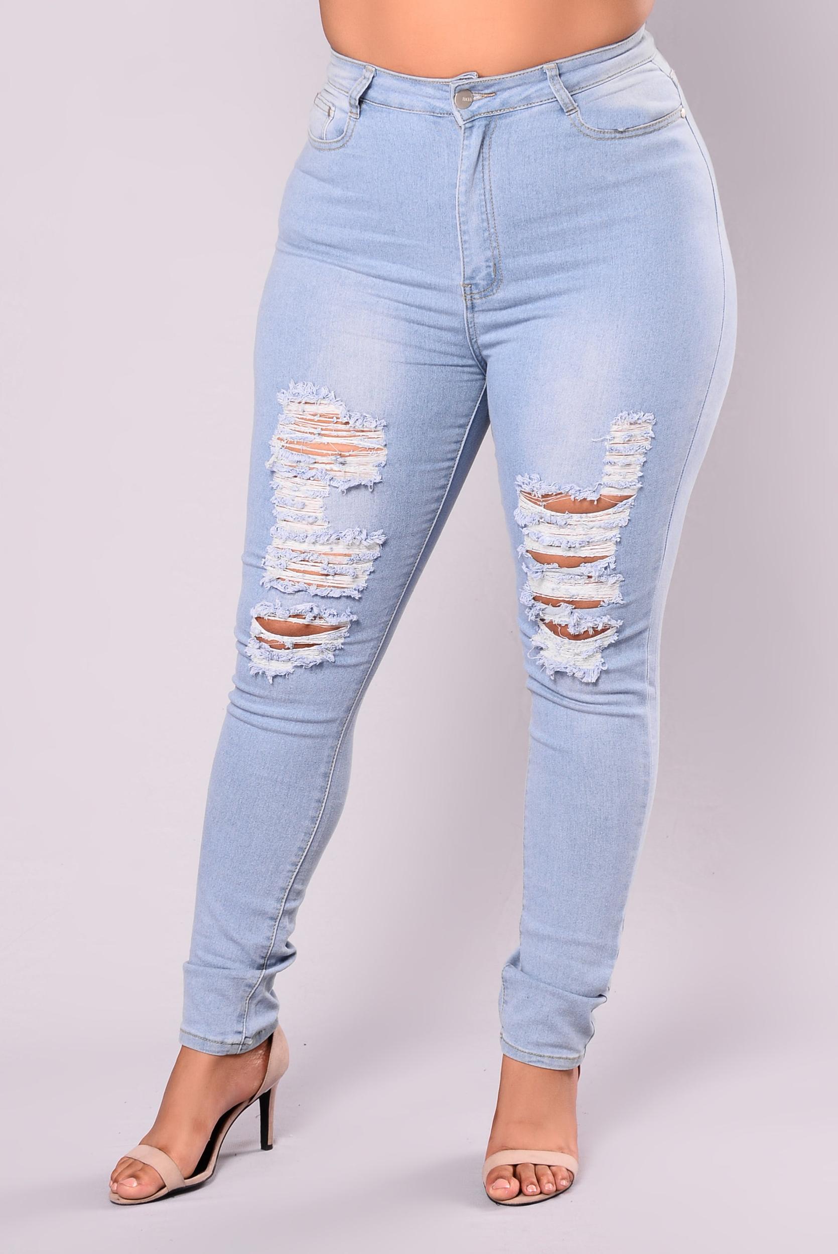 Drive To The Ocean Jeans - Light Blue Wash Product Image